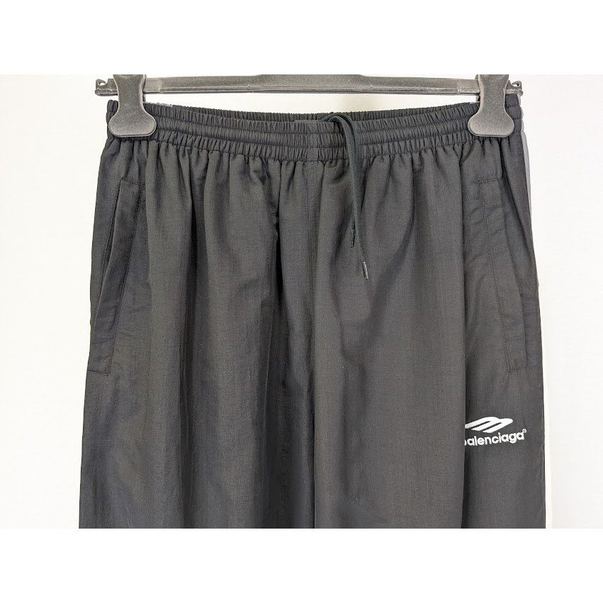 Balenciaga o1rshd1 Medium Fit Tracksuit Pants in Black Size US 32 / EU 48 - 9 Thumbnail