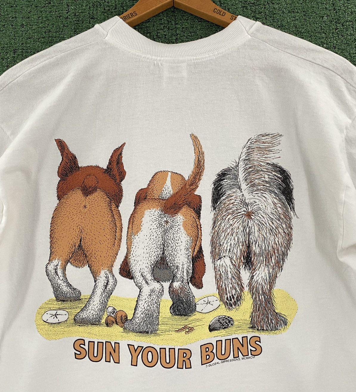 Vintage VTG 90’s Sun Your Buns Dogs Butts Double Sided T-shirt Size US M / EU 48-50 / 2 - 7 Thumbnail