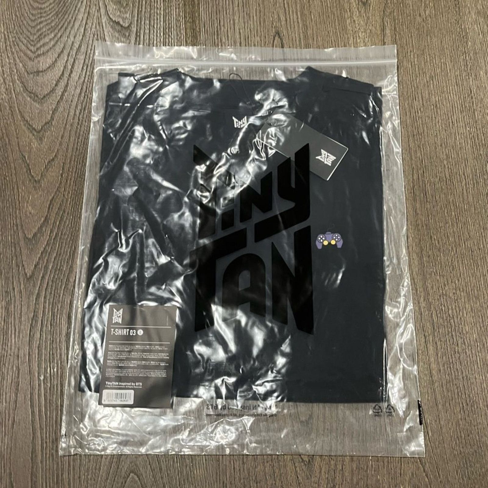Vintage NWT BTS TinyTan Jin Character T-Shirt Black Size L Size US L / EU 52-54 / 3 - 3 Thumbnail