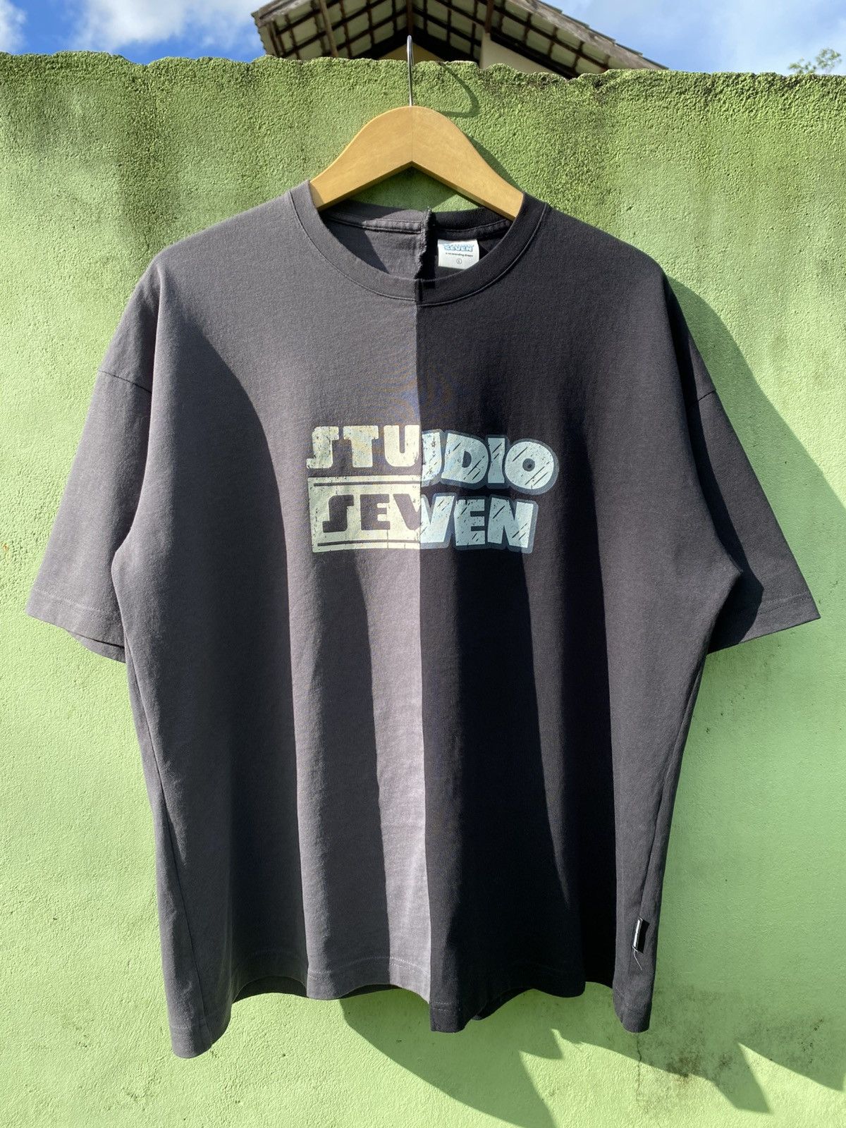 Studio Seven Studio Seven Split Tee Two-Tone Streetwear Essential Japan Size US L / EU 52-54 / 3 - 1 Thumbnail