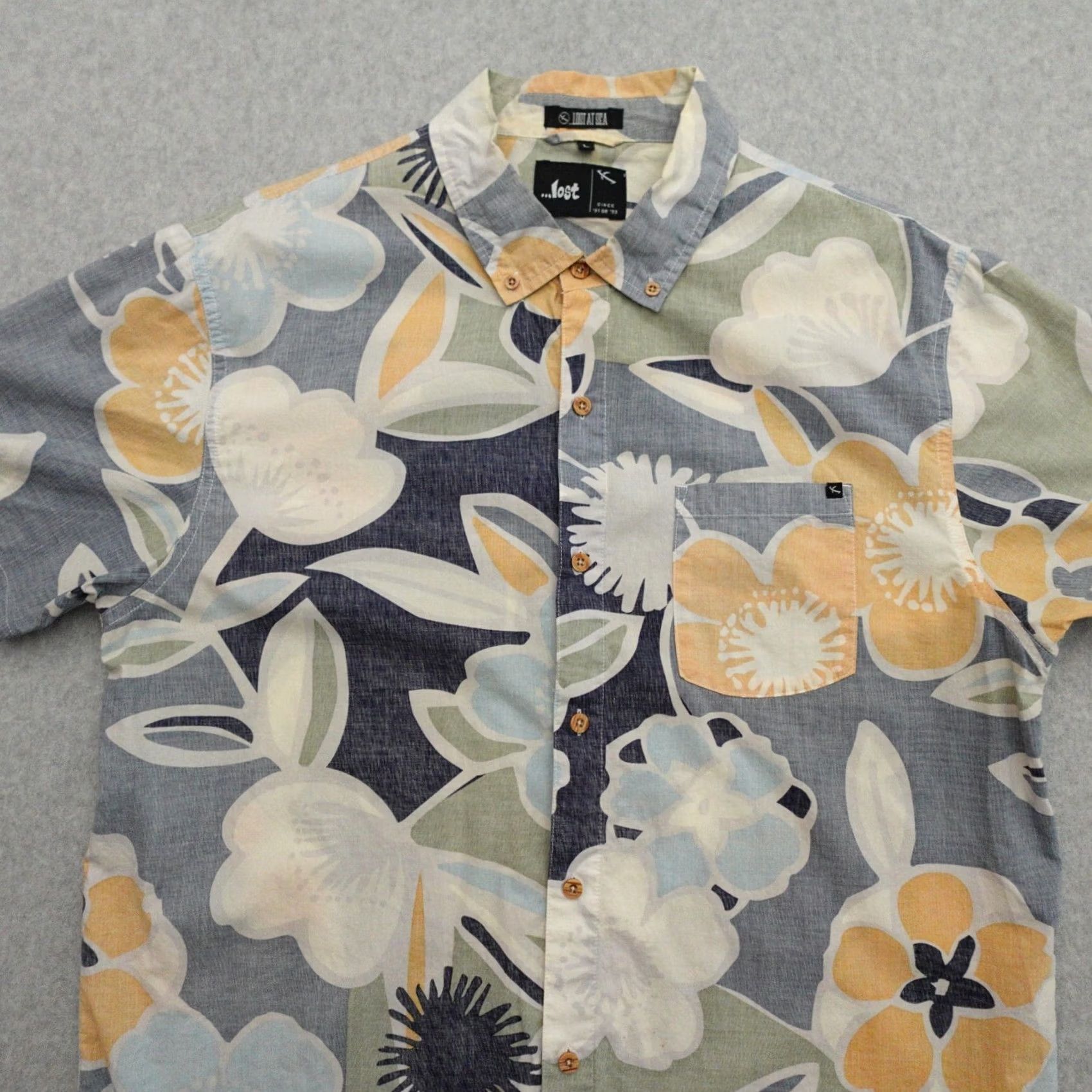Vintage Lost Plaid Button up Shirt Mens Large w/ Pockets Surf Skate 30x23 Size US L / EU 52-54 / 3 - 7 Thumbnail