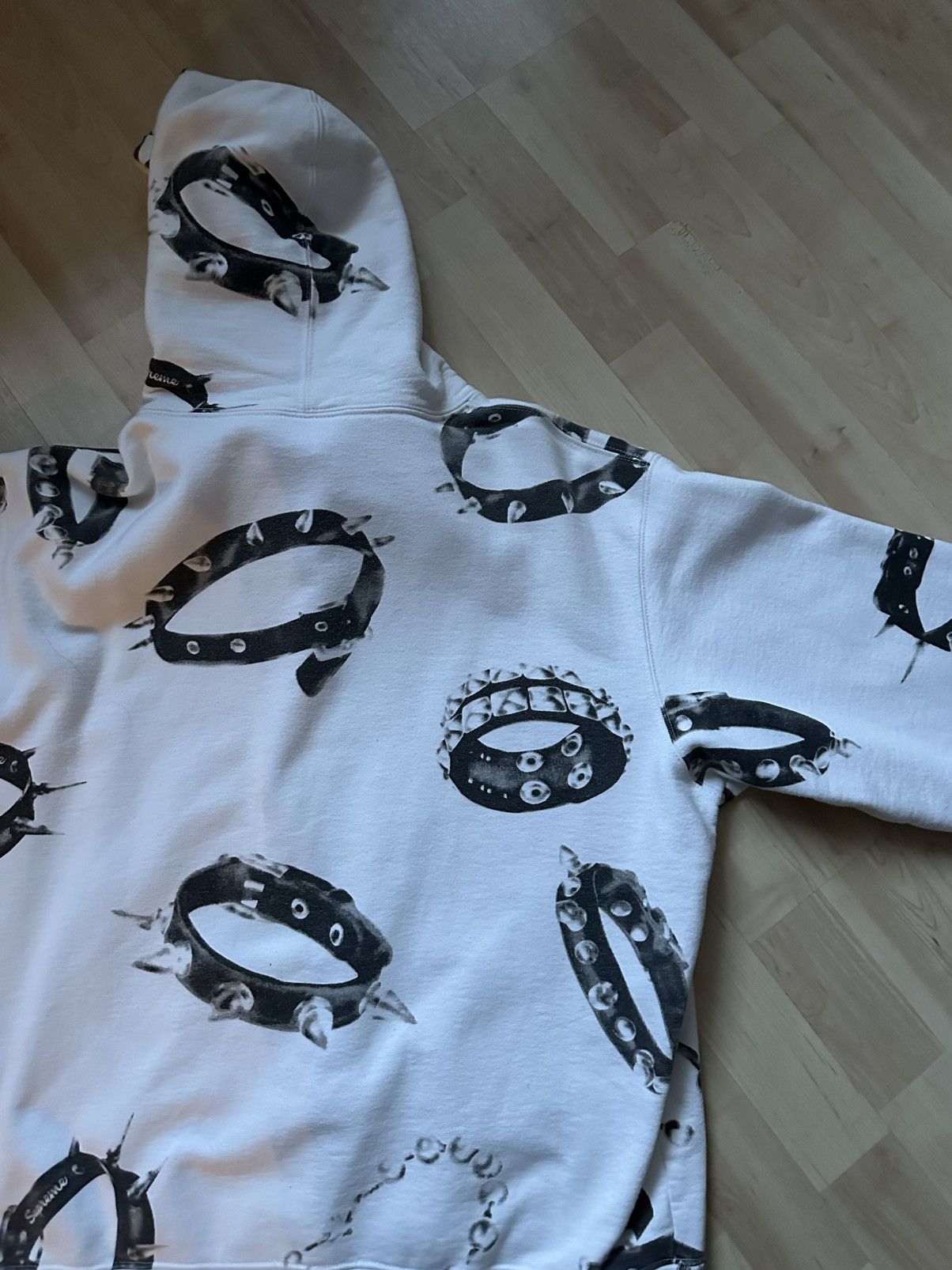 Supreme Supreme Studded Collar Hoodie White FW20 Size US S / EU 44-46 / 1 - 6 Thumbnail