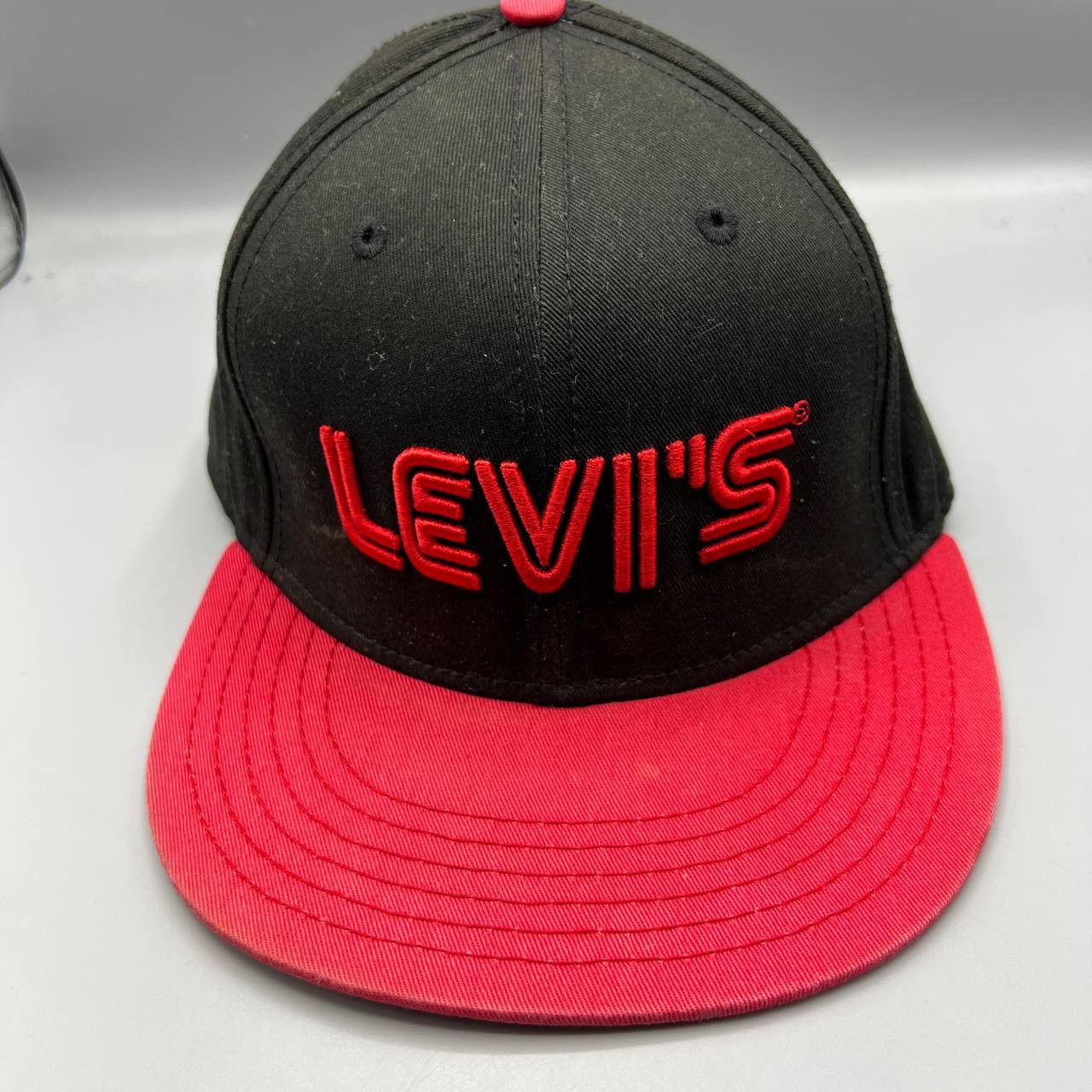 Levi's Levi's Hat Men Black Red Embroidered Snap Back Cap Size ONE SIZE - 1 Thumbnail