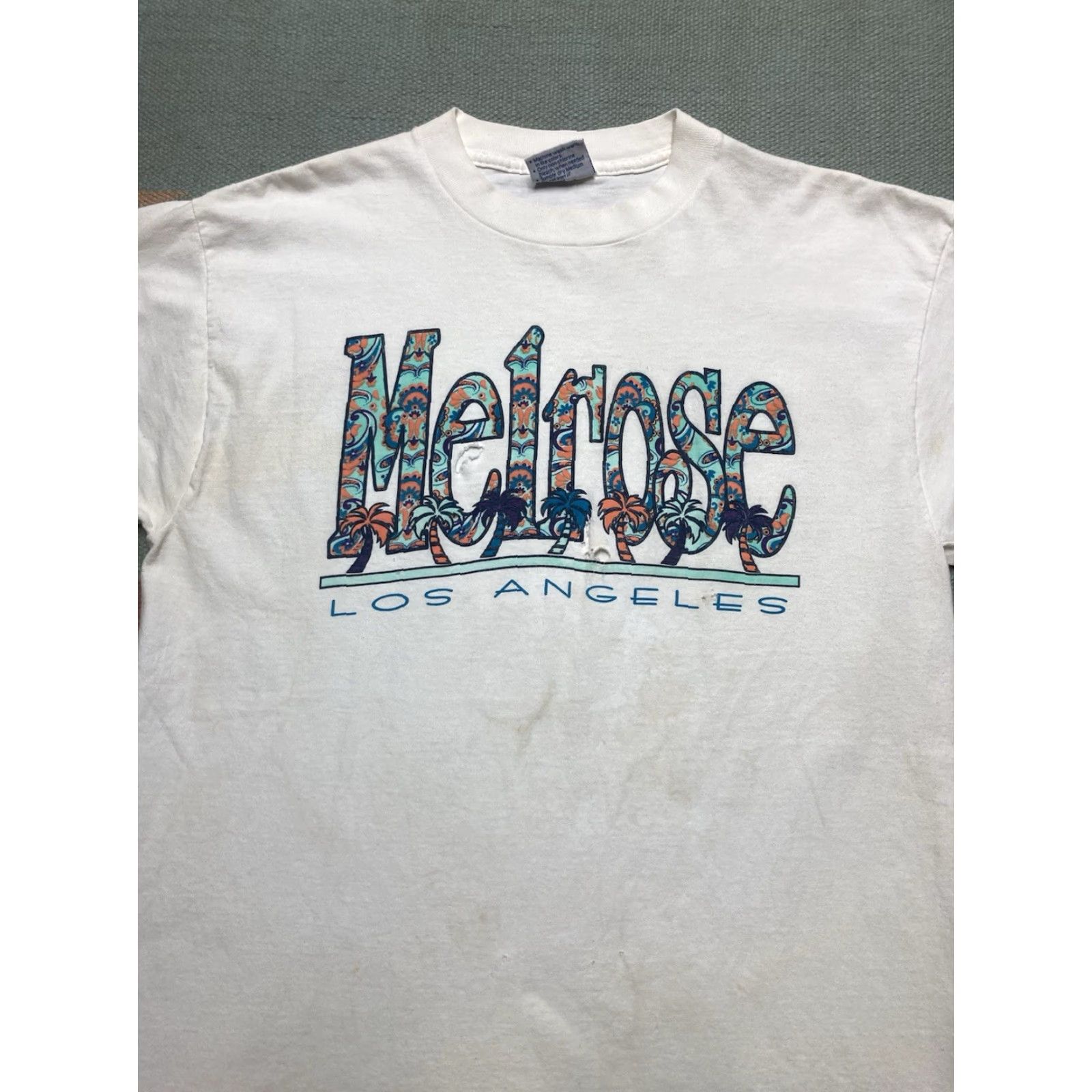 Vintage VINTAGE 90s t shirt Melrose California Los Angeles paisley distressed large Shirt Mens L White Paisley California 90s T-Shirt All Sport Angel Size US L / EU 52-54 / 3 - 6 Thumbnail