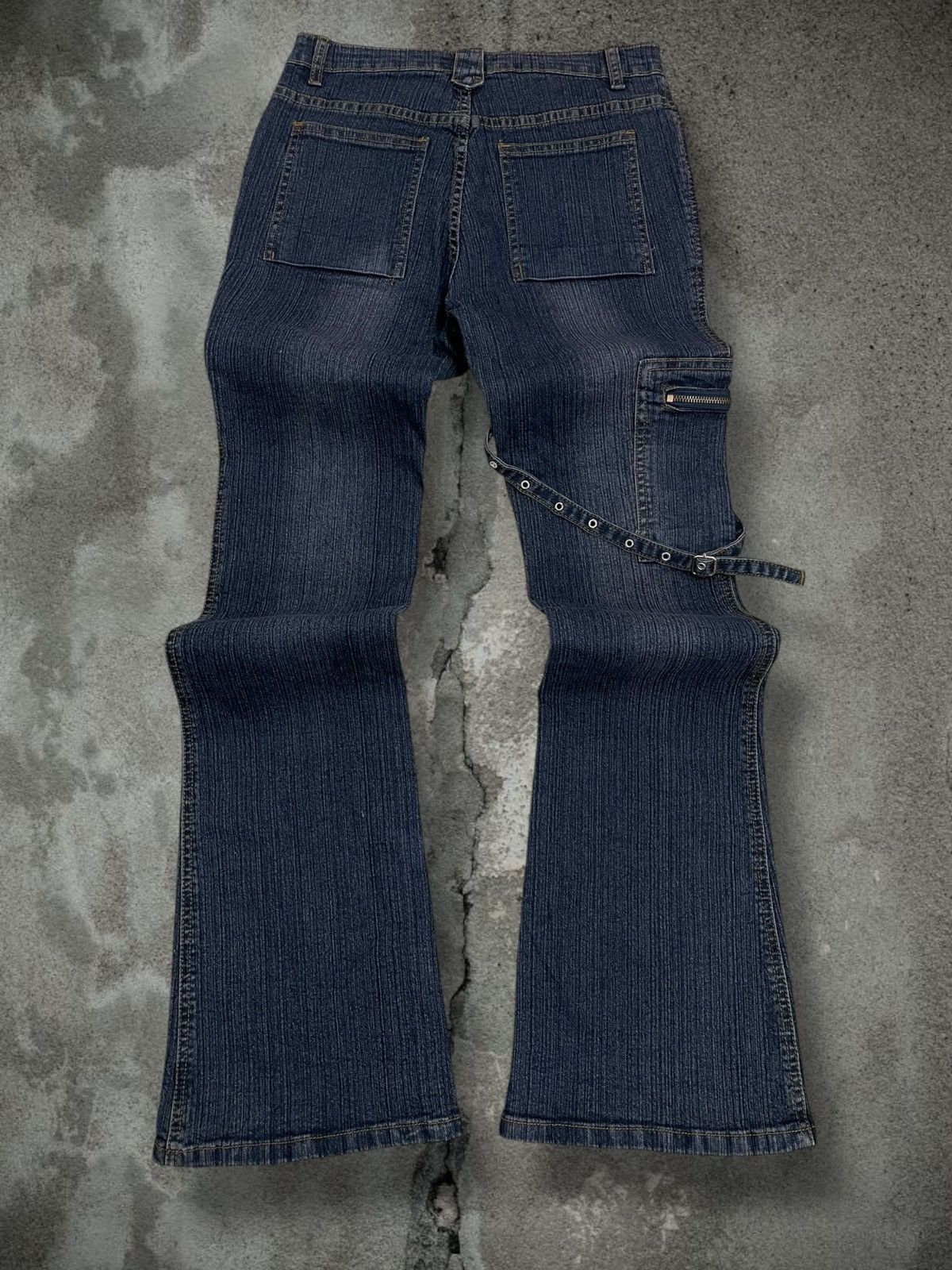 Designer Vintage Og 90s Japan Designer Haphazard Flared Bondage Denim Size US 27 - 11 Thumbnail