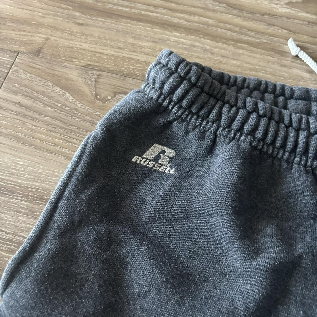 Russell Athletic Crazy Vintage Y2K/2000s Grey Russell Essential Sweatpants! Size XL Size US 36 / EU 52 - 7 Thumbnail