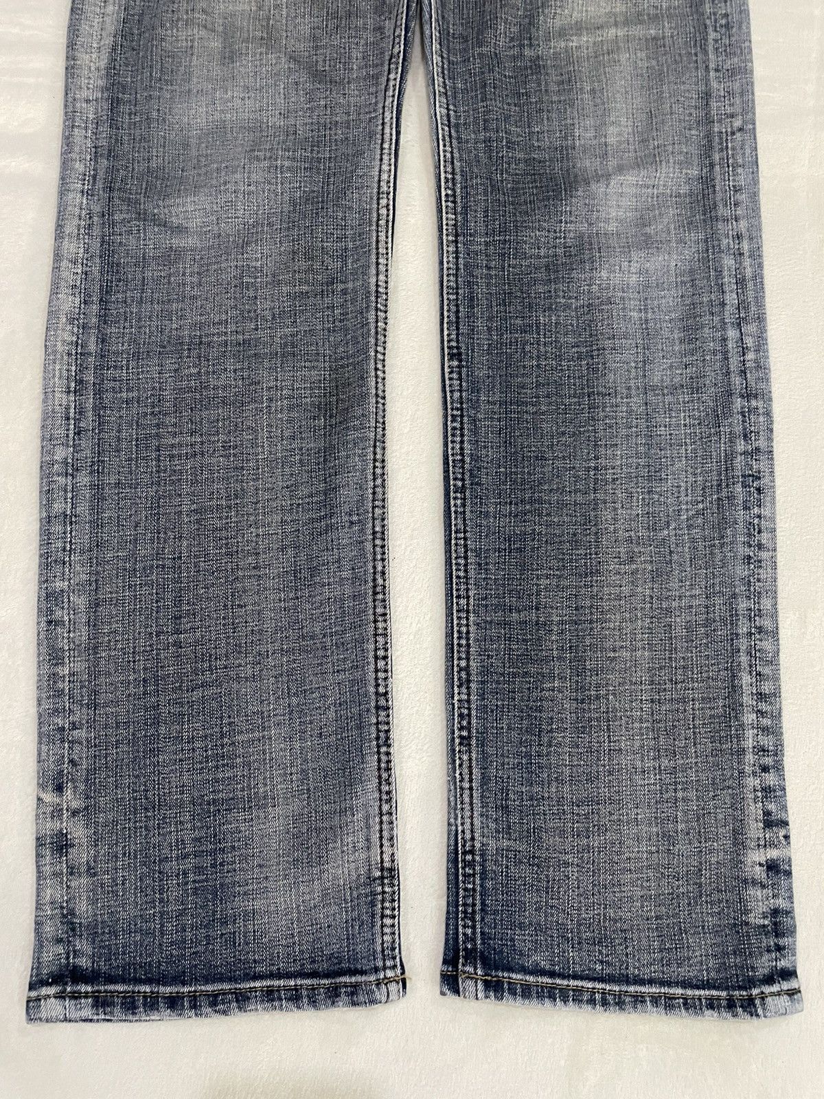 Japanese Brand Vintage Japanese Brand Faded Denim Jeans Size US 33 - 3 Thumbnail