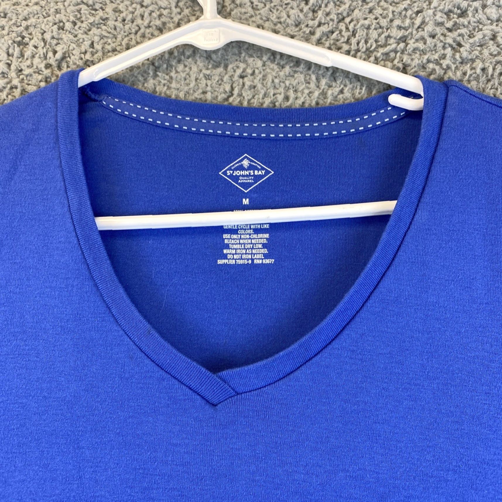 Vintage St. John's Bay T-Shirt Women's Blue Short Sleeve V-Neck Size M Casual Shirt - Regular Fit Size M / US 6-8 / IT 42-44 - 2 Thumbnail