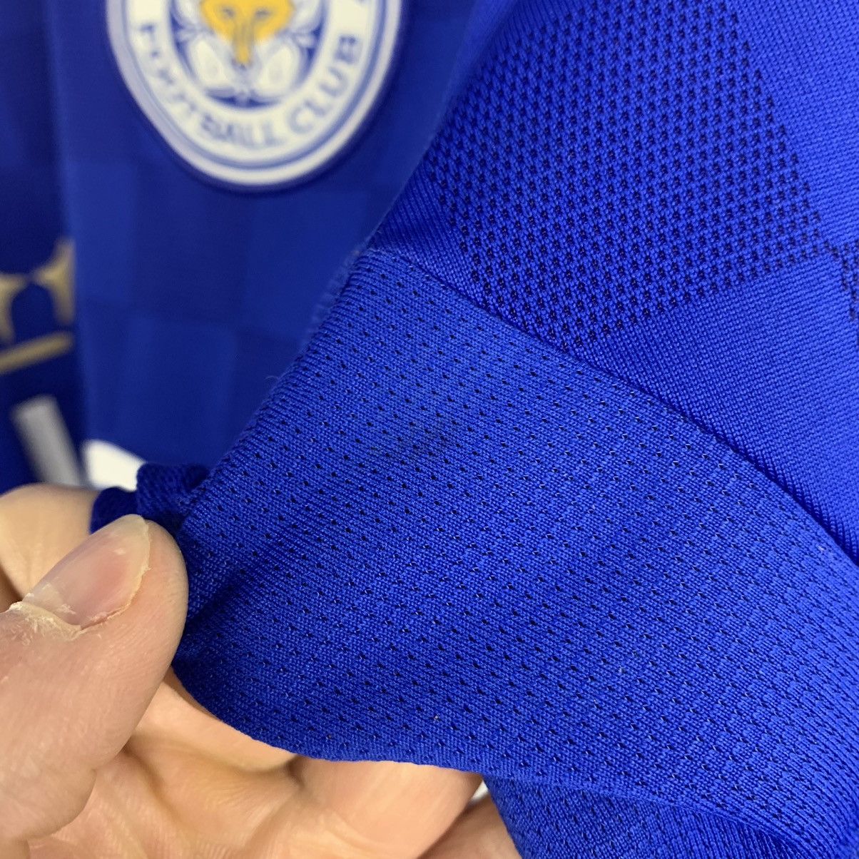 Adidas Adidas Leicester City Home Football Jersey #10 Maddison Kit Size US M / EU 48-50 / 2 - 17 Thumbnail