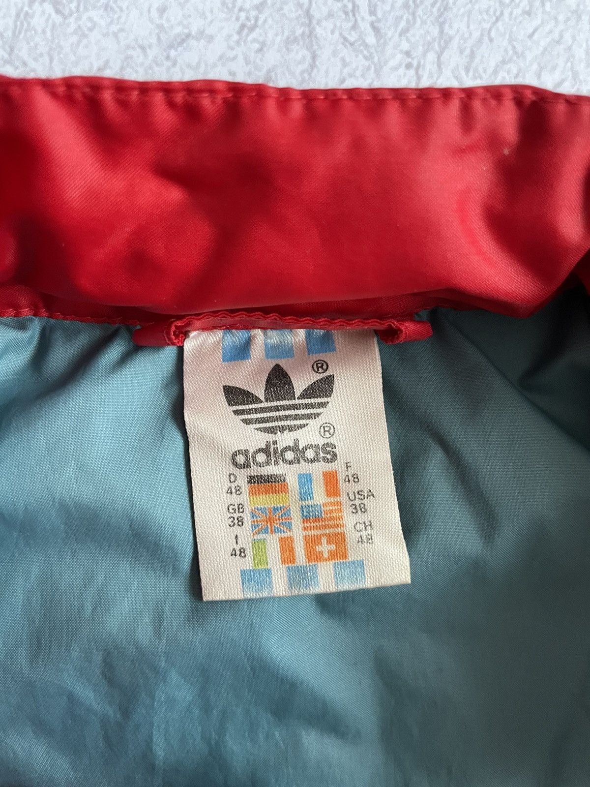 Vintage Adidas Vintage 90s Raincoat Light Jacket Retro 90s Size US L / EU 52-54 / 3 - 10 Thumbnail