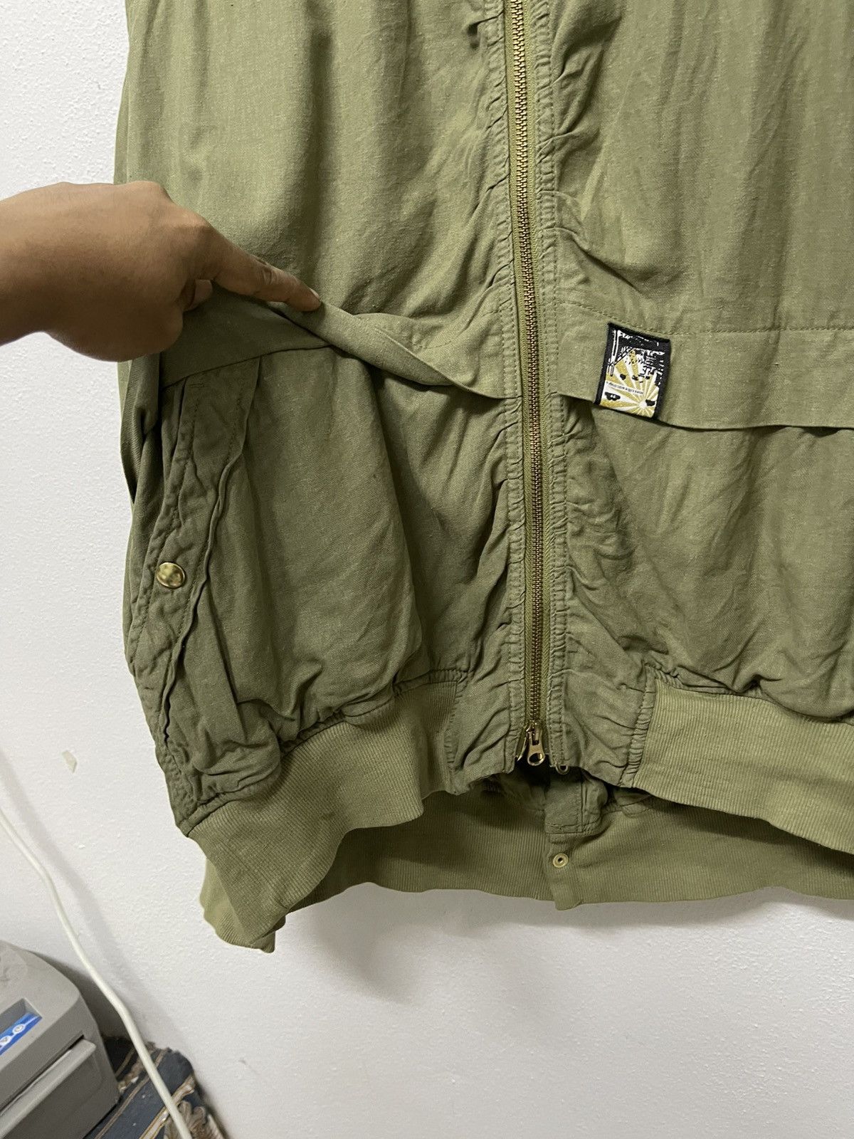 Issey Miyake 🐐90s ISSEY MIYAKE BAT WING BOMBER JACKET OLIVE GREEN Size US M / EU 48-50 / 2 - 15 Thumbnail