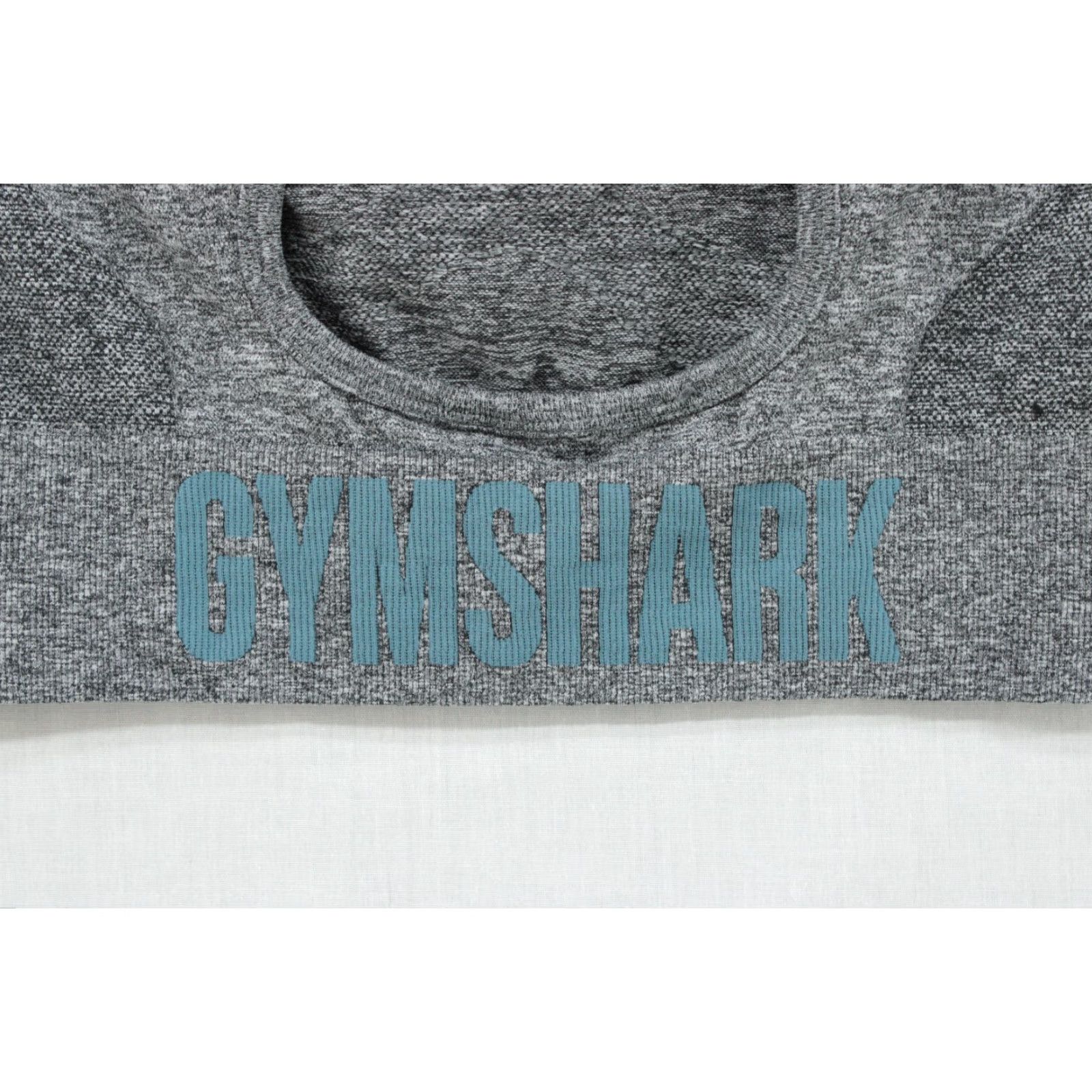 Gymshark Gymshark Top Women's Medium Gray Heather Flex Long Sleeve Cropped Cutout Back Shirt Adult Female Gray Heather Cropped Back Size M / US 6-8 / IT 42-44 - 6 Thumbnail