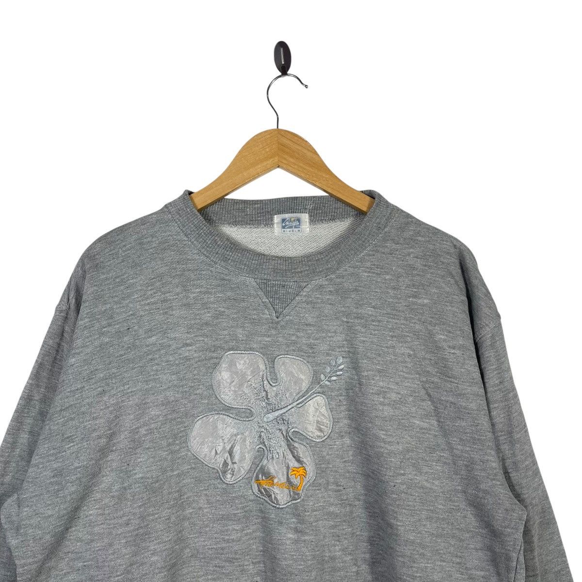 Vintage Vintage Aruba Embroidered Crewneck Sweatshirt Grey Island Size US L / EU 52-54 / 3 - 2 Thumbnail