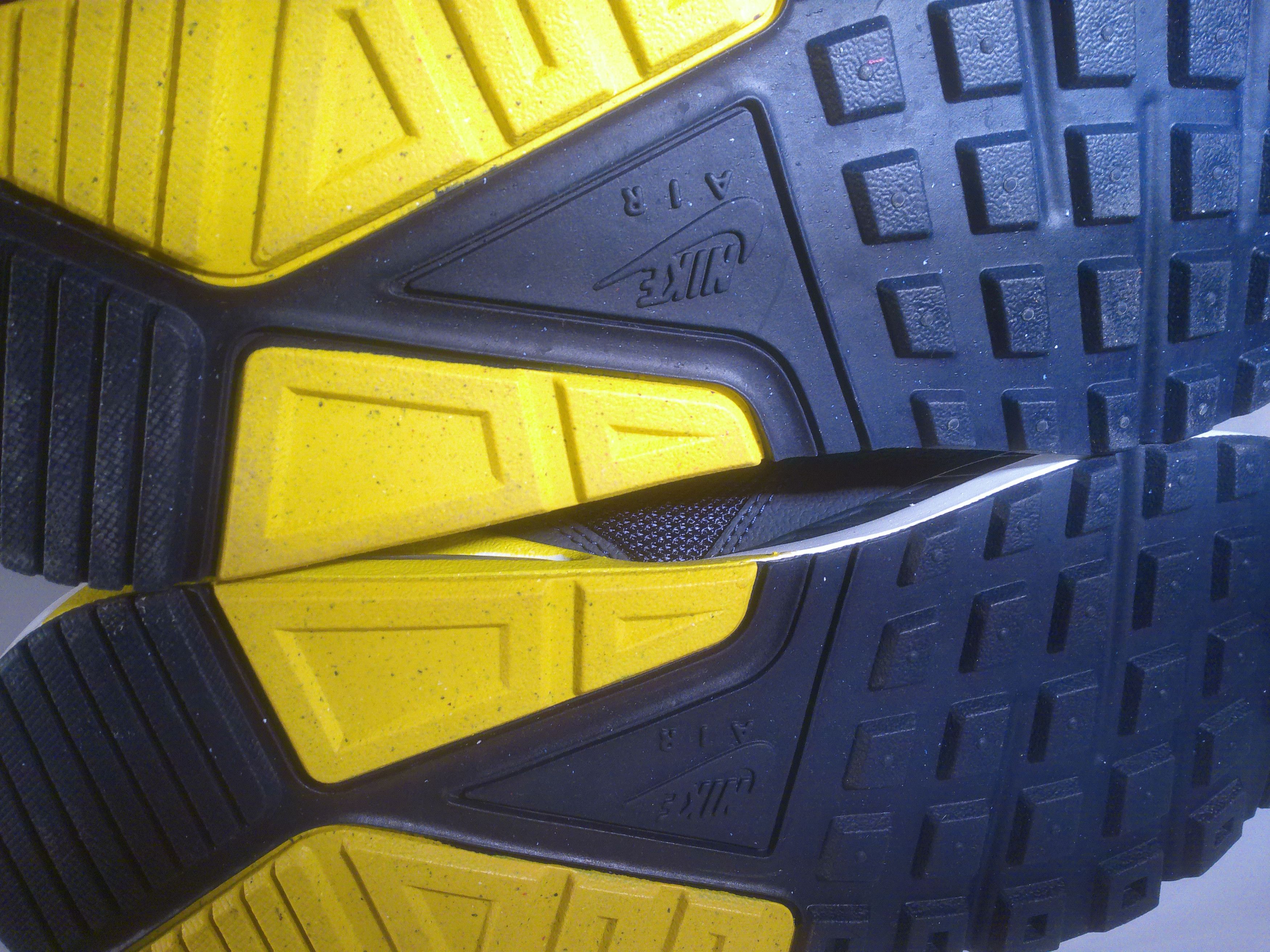 Nike Nike Air Max Correlate Obsidian Varsity Maize, Size 10.5 Size US 10.5 / EU 43-44 - 6 Thumbnail