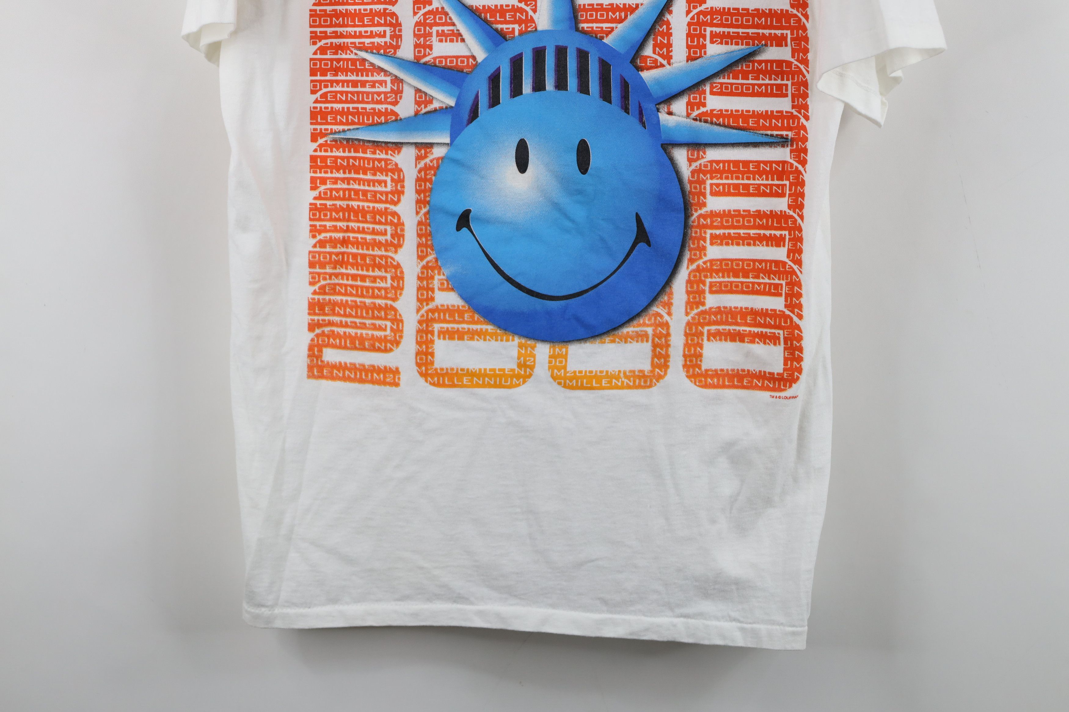 Vintage Vintage Y2K 2000 Millennium Statue of Liberty T-Shirt White Size US L / EU 52-54 / 3 - 3 Thumbnail