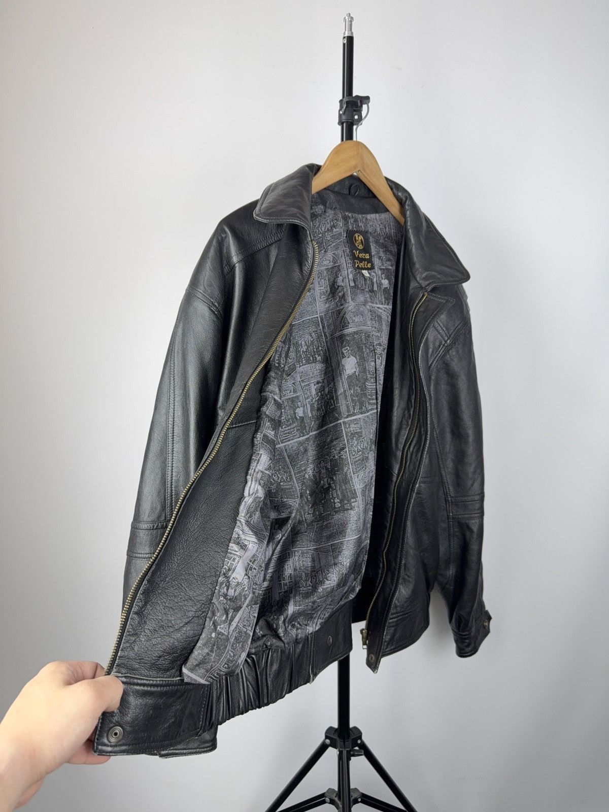 Vintage Vintage Leather Jacket Genuine Leahter bomber Moto Oldmoney Size US M / EU 48-50 / 2 - 11 Thumbnail
