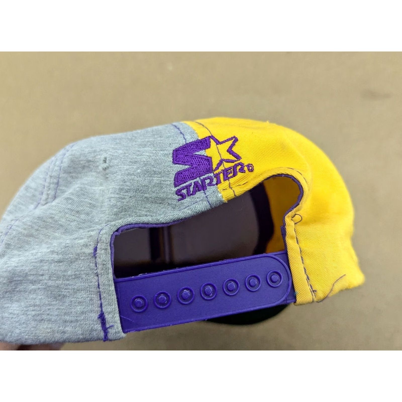 Starter VINTAGE Starter Los Angeles Lakers Baseball Cap One Size Adjustable Size ONE SIZE - 7 Thumbnail