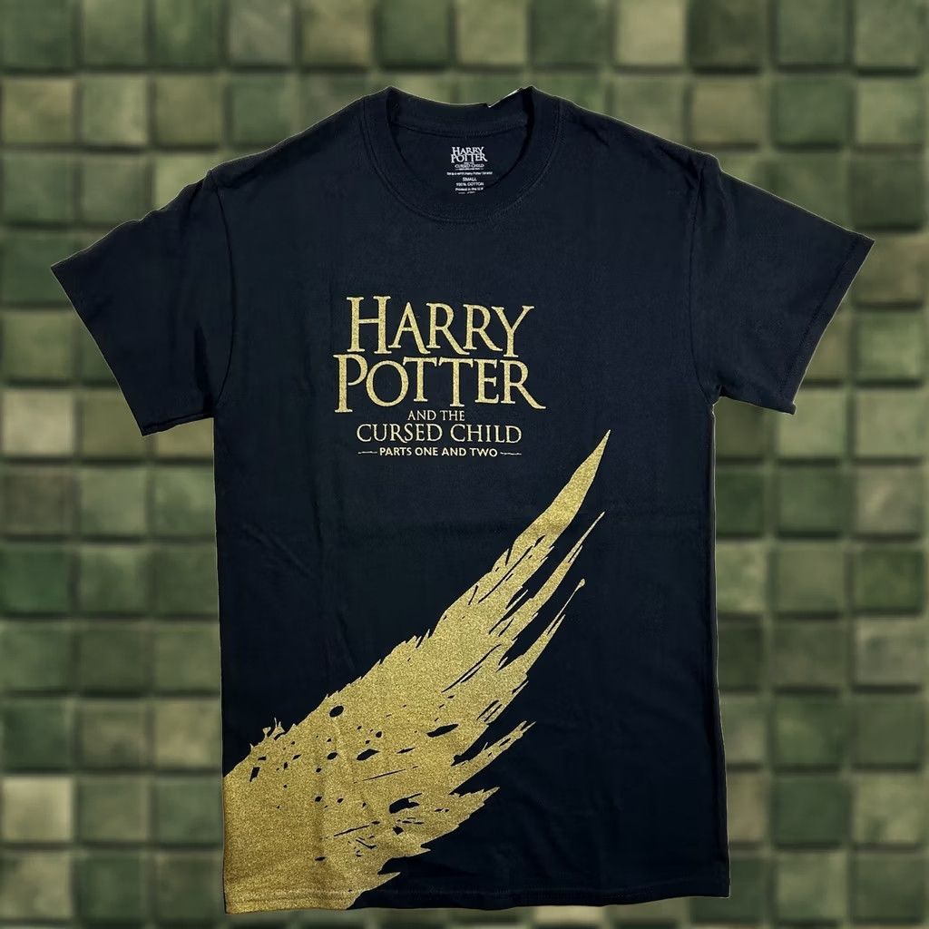 Vintage Harry Potter and the Cursed Child New York T-Shirt Small Black Graphic Print Movie Size US S / EU 44-46 / 1 - 1 Thumbnail