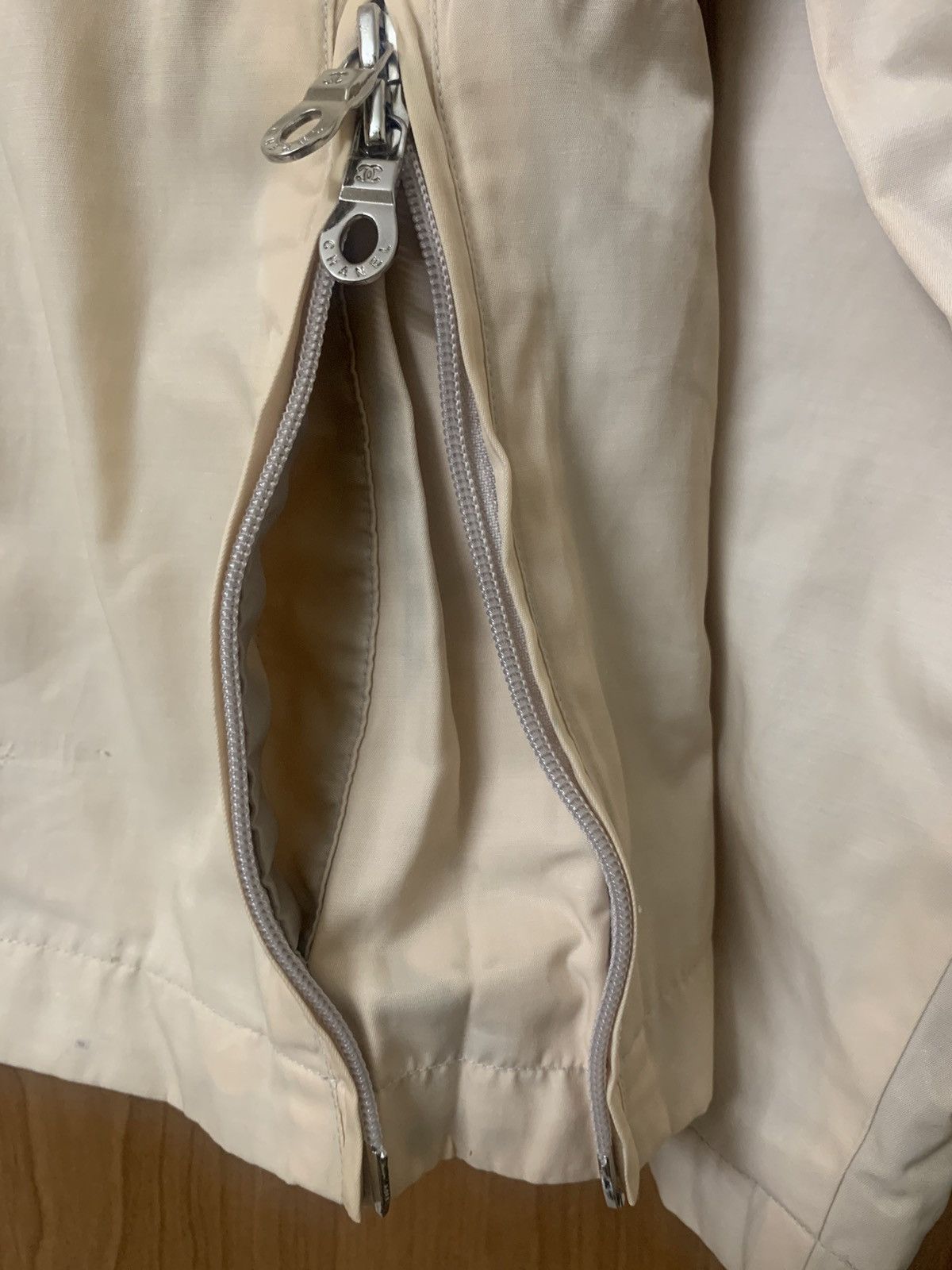 Chanel Chanel nylon jacket Size M / US 6-8 / IT 42-44 - 8 Thumbnail