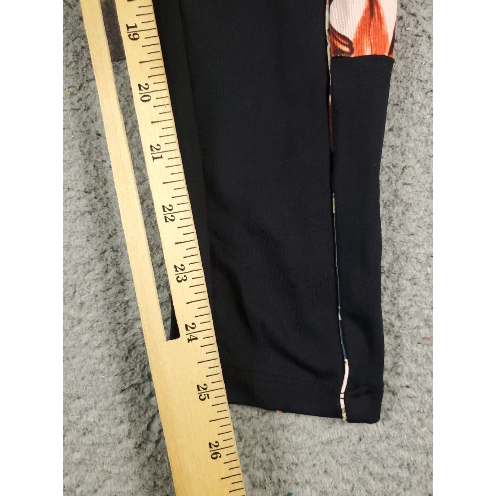Zara Zara Pants Womens Black Floral Accents Yoga Stretch Leggings M Size Regular Fit Size 32" / US 10 / IT 46 - 4 Thumbnail