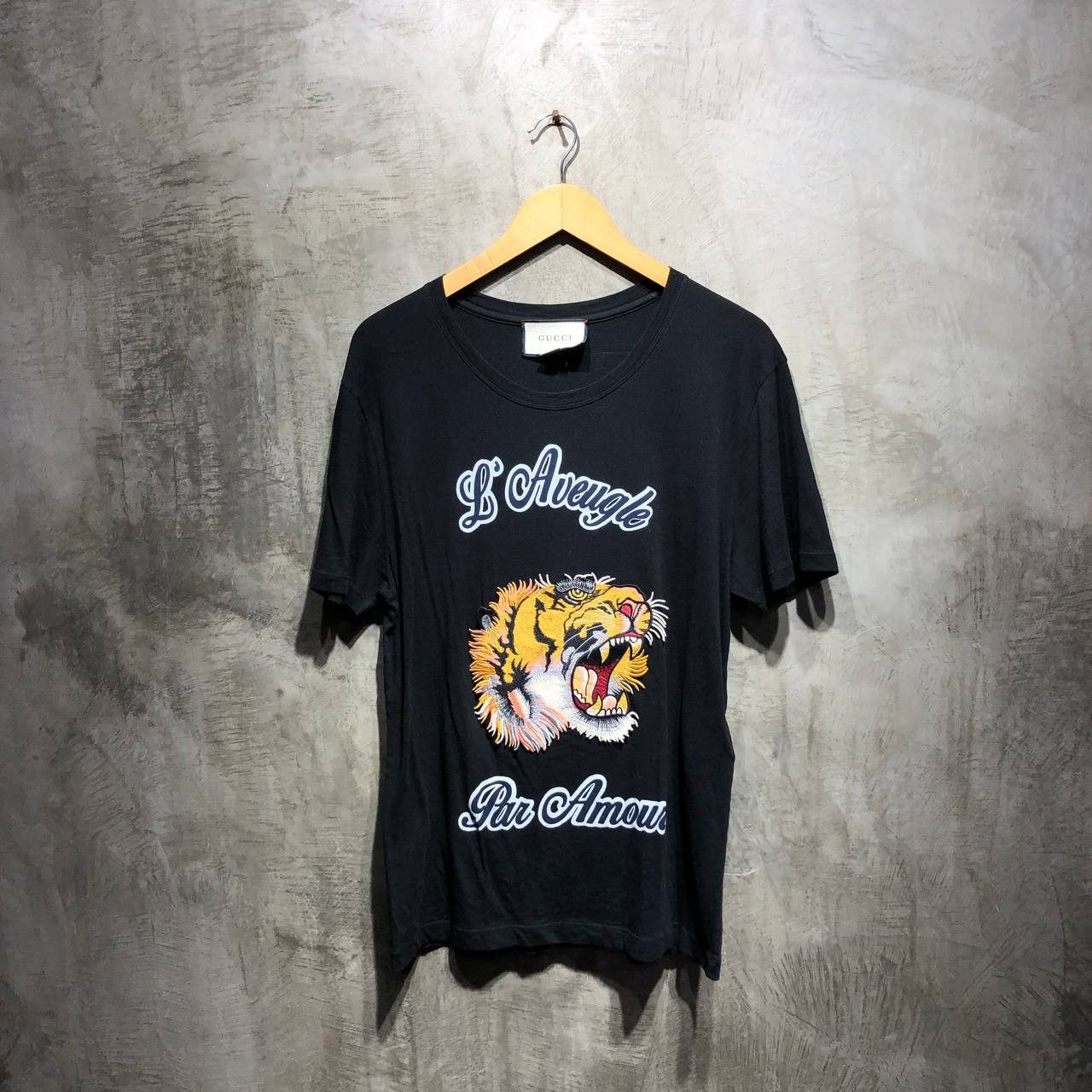 Gucci Gucci L’Aveugle Par Amour tiger embroidered tee Size US S / EU 44-46 / 1 - 1 Thumbnail