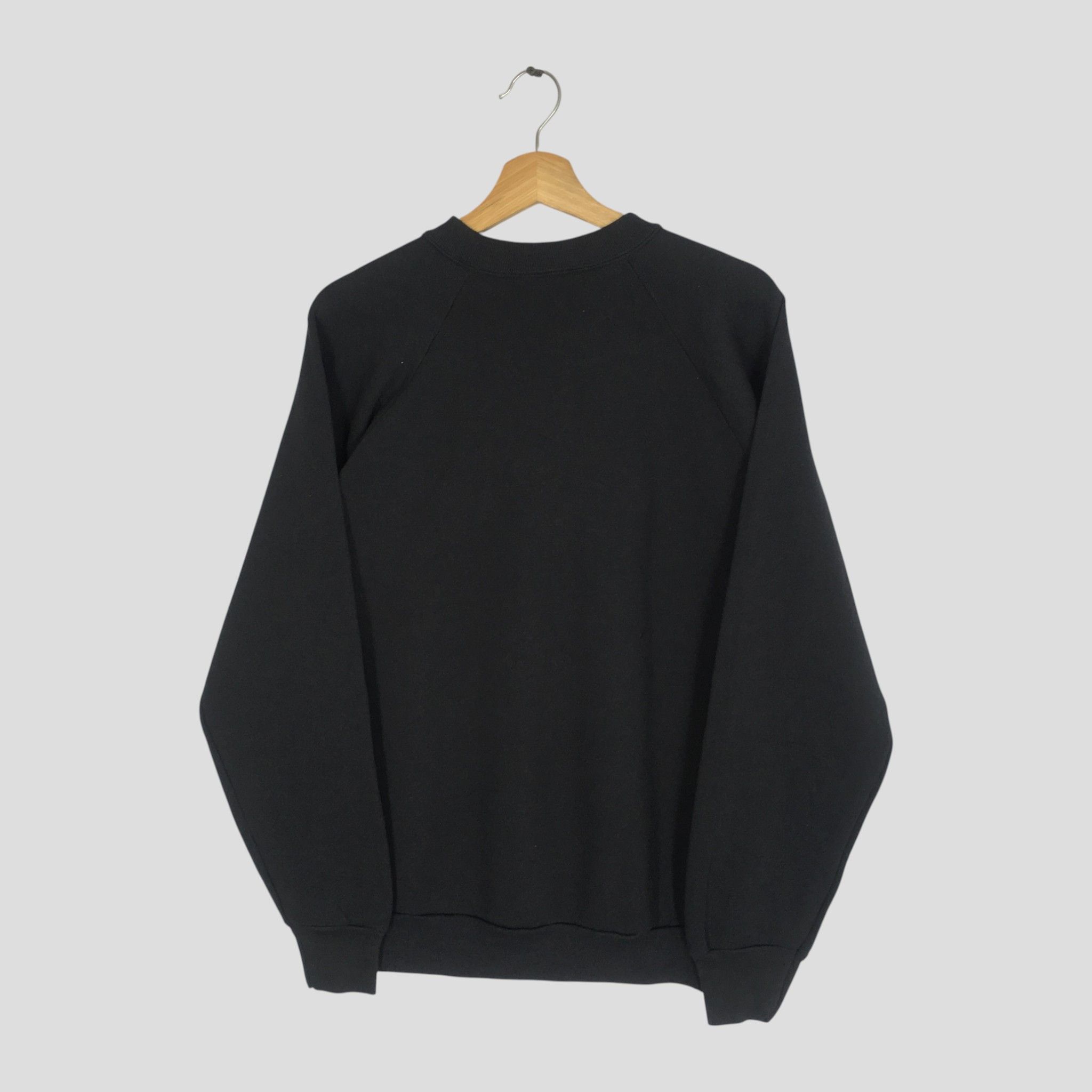 Fruit Of The Loom Vintage 90s Fruit Of The Loom Graphic Black - 829 Size US L / EU 52-54 / 3 - 2 Thumbnail