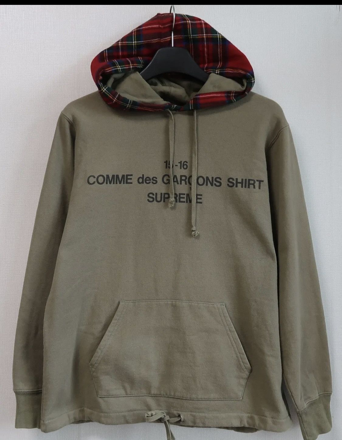 Comme des garcons supreme olive hoodie hotsell