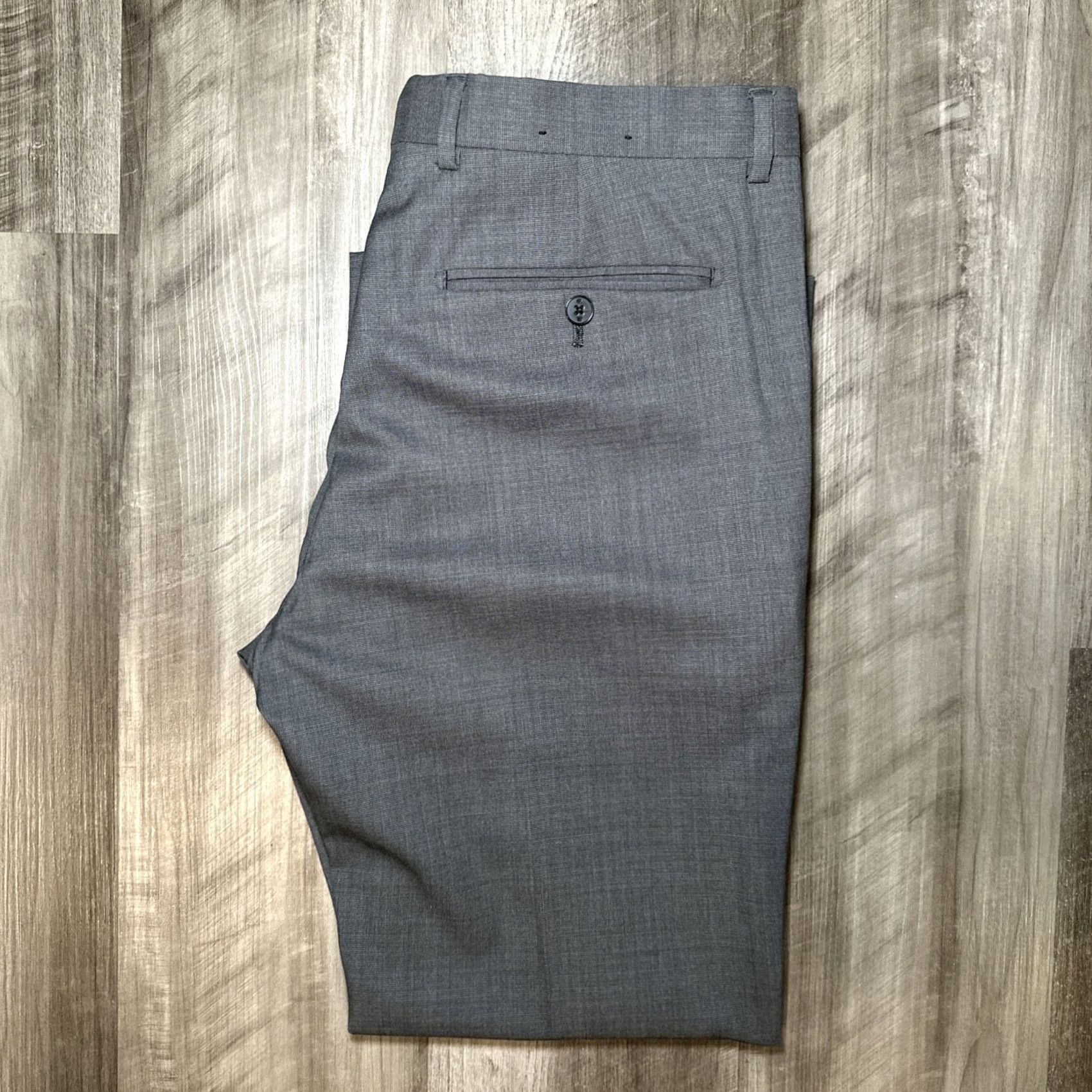 Banana Republic Banana Republic Dress Pants Italian Marzotta Wool Gray Dot Slim 32 Men Size US 32 / EU 48 - 2 Thumbnail