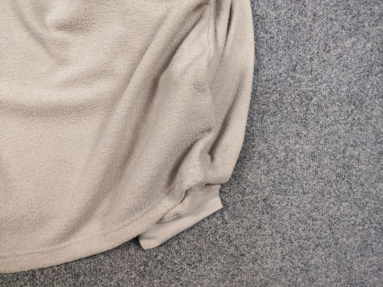 Quiksilver Quiksilver Vintage Beige Fleece Big Logo Sweatshirt Size US XL / EU 56 / 4 - 6 Thumbnail