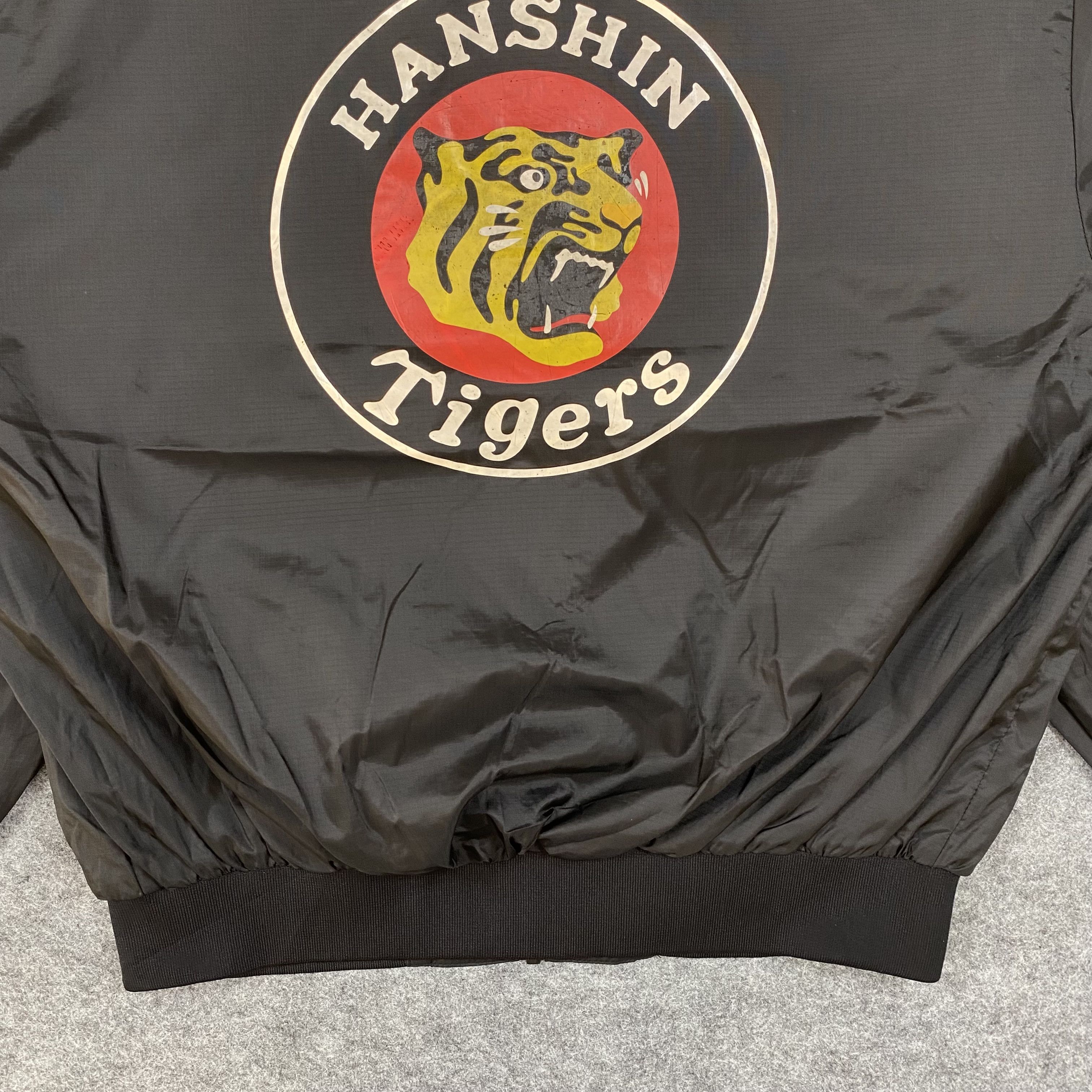 Japanese Brand VINTAGE Hanshin Tigers Japanese Baseball Bomber Jacket-J577 Size US L / EU 52-54 / 3 - 10 Thumbnail
