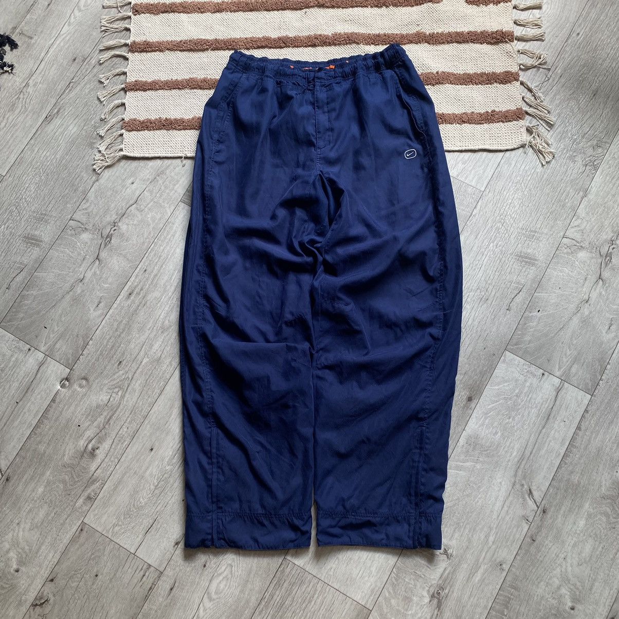 Nike NIKE Y2K BAGGY SPRTSDLX DRILL NYLON TRACK PANTS Size US 36 / EU 52 - 1 Thumbnail