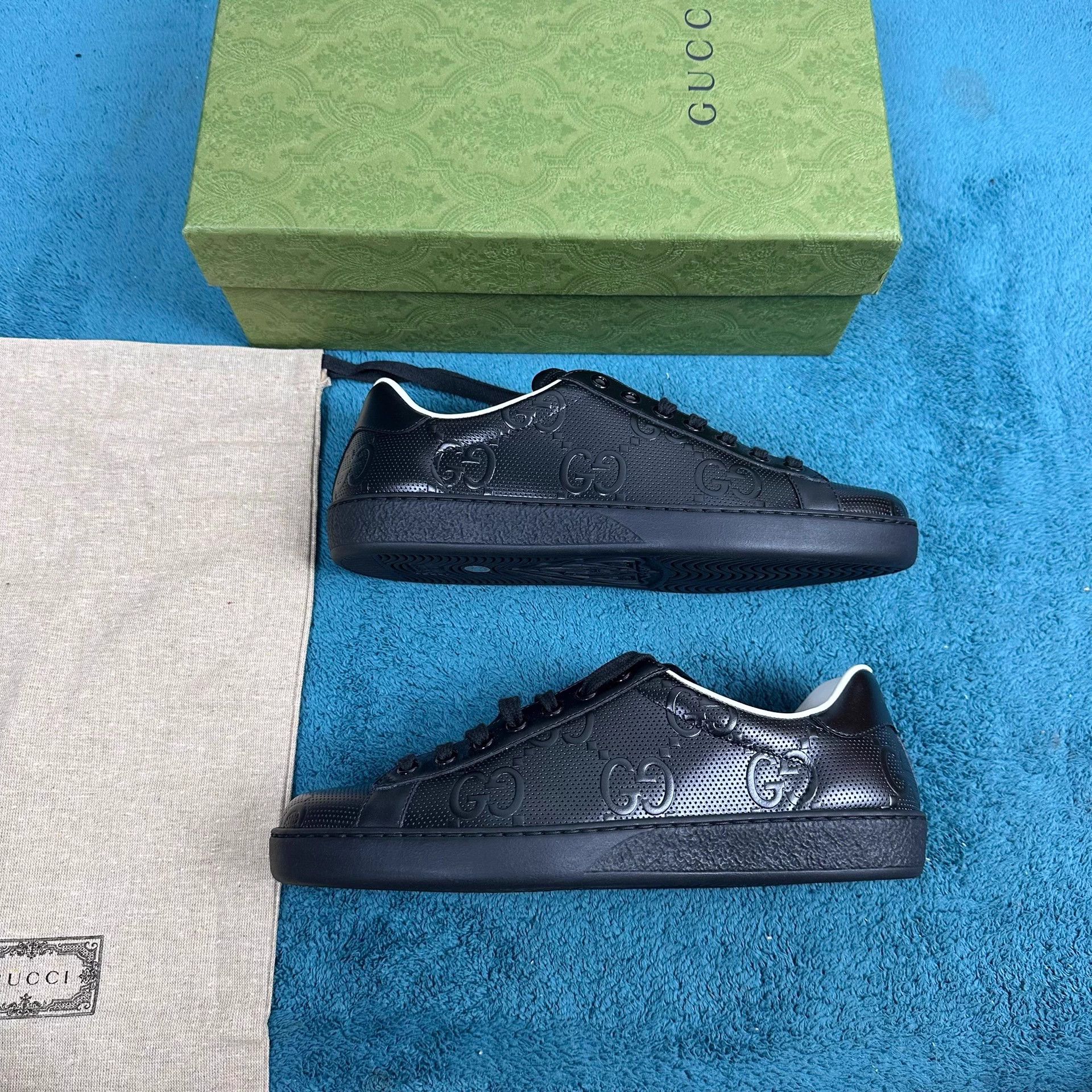 Gucci Gucci ACE GG embossed low-top sneaker black 40.5/6.5 Size US 7.5 / EU 40-41 - 2 Thumbnail