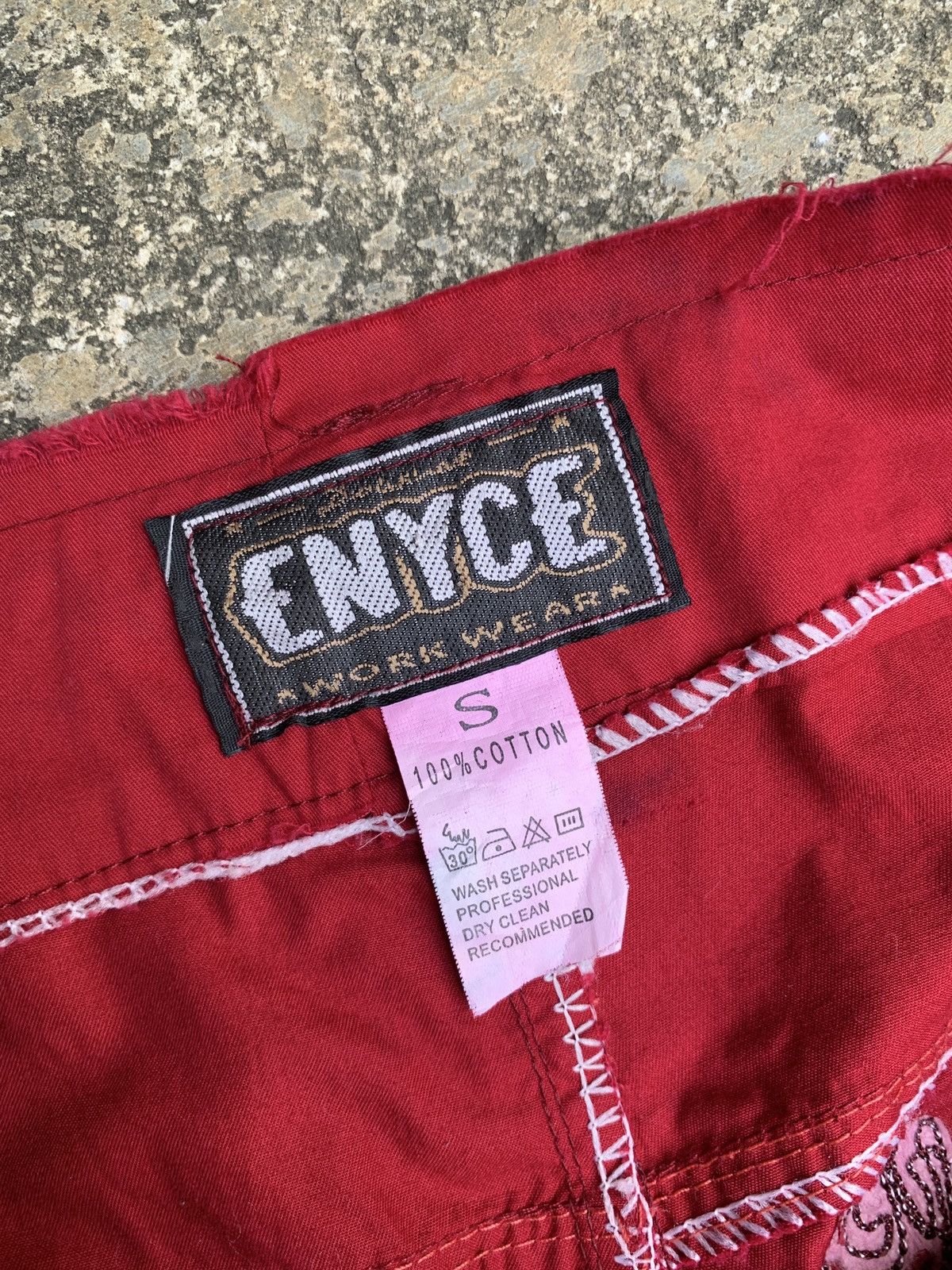 Enyce y2k Enyce Workwear Red Combat Cargo Embroidery Pants Size 27" / US 4 / IT 40 - 12 Thumbnail