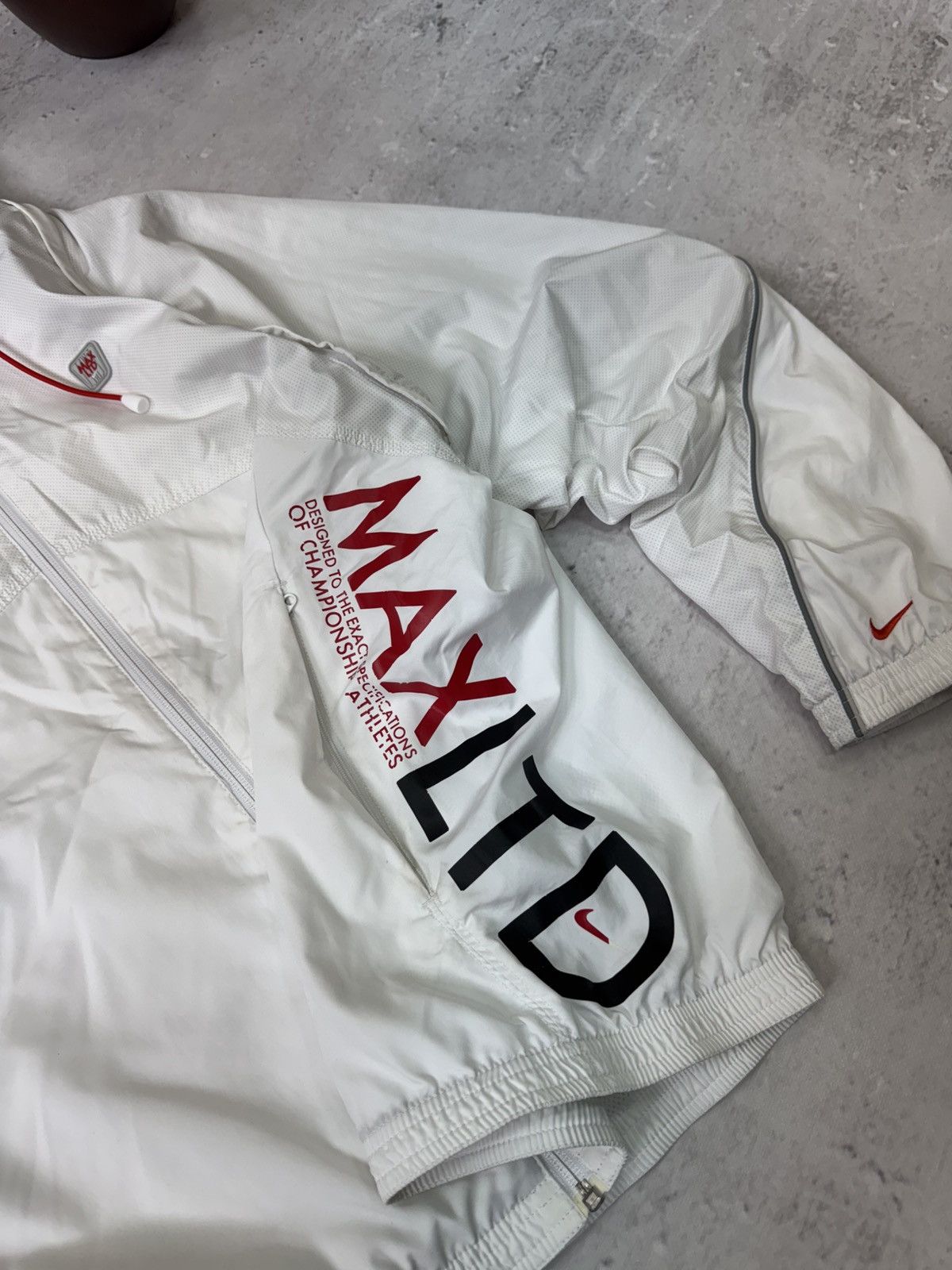 Nike × Vintage NIKE AIR MAX VINTAGE BASIC LOGO OVERSIZE BAGGY LIGHT JACKET Size US L / EU 52-54 / 3 - 5 Thumbnail