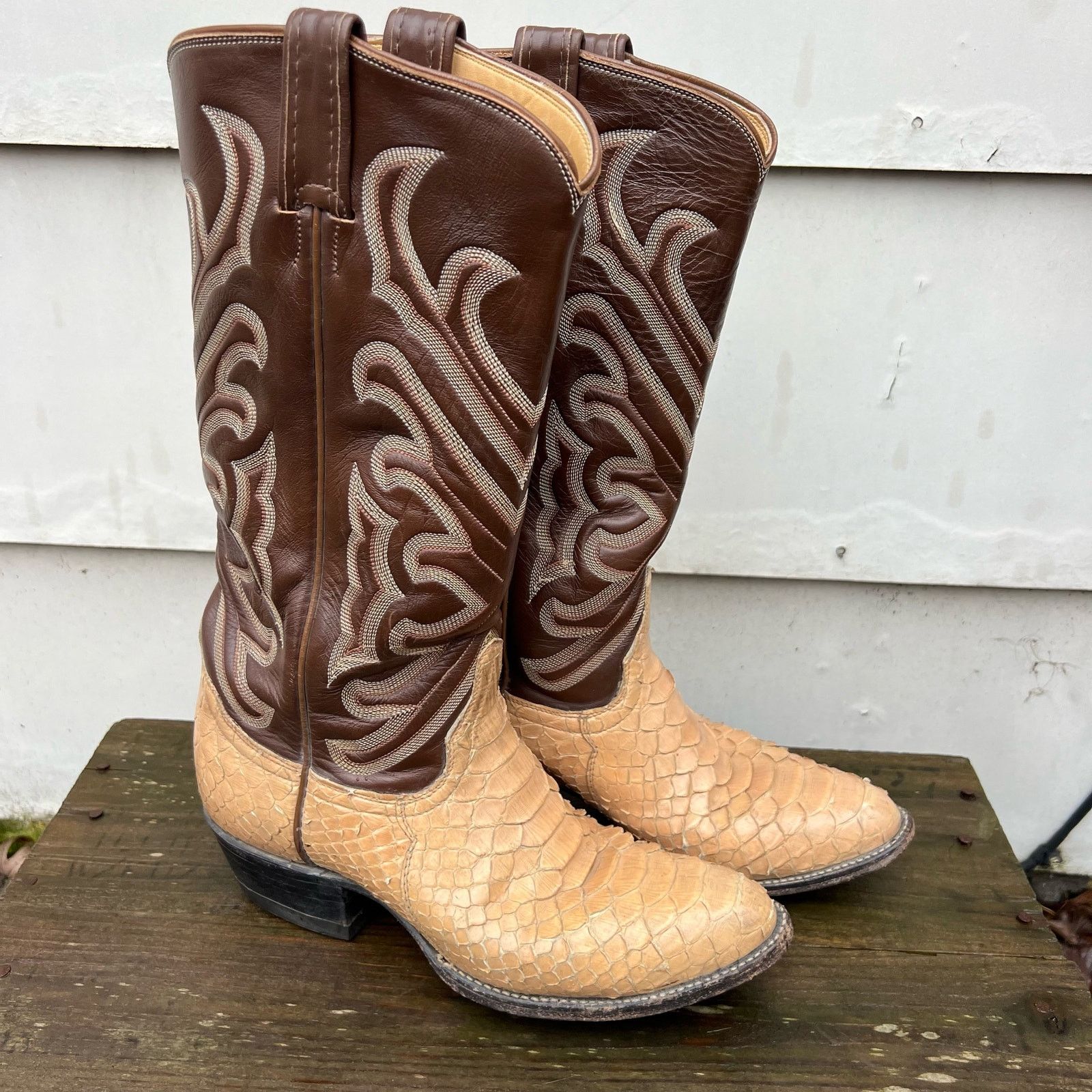 image of Tony Lama Black Label Tan Cream Snake Skin Cowboy Boots 7B in Brown, Men's