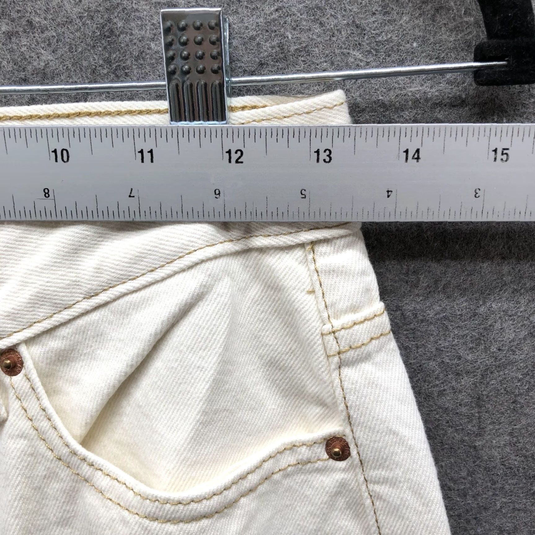 Urban Outfitters BDG Urban Outfitters Cowboy Jean 26 White Ivory High Rise Relaxed Womens Size 29" - 6 Thumbnail