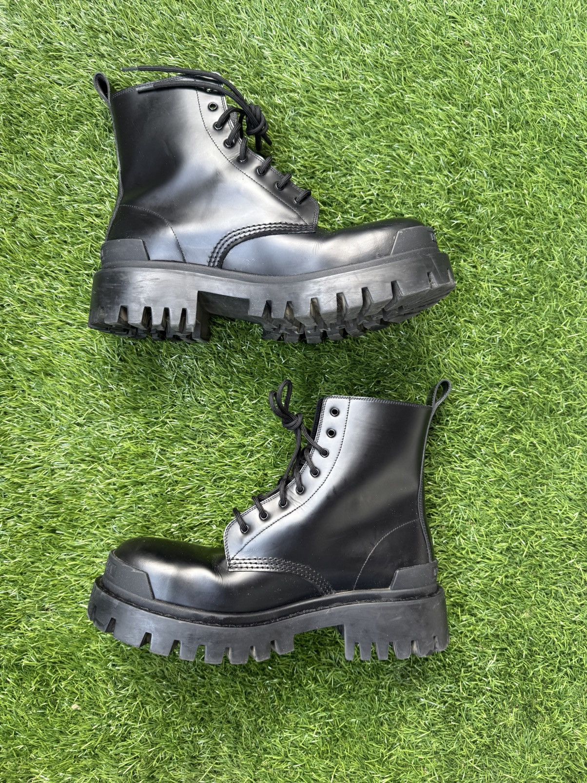 Balenciaga Balenciaga Strike Boot Black Size 41 Size US 8 / EU 41 - 2 Thumbnail