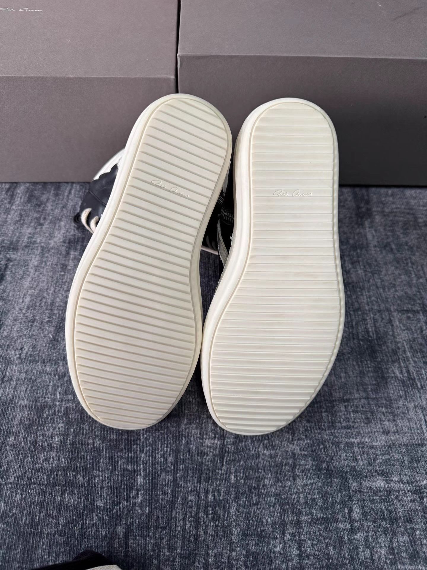 Rick Owens Rick Owens Mainline Triangle Sneakers Size US 7 / IT 37 - 6 Thumbnail