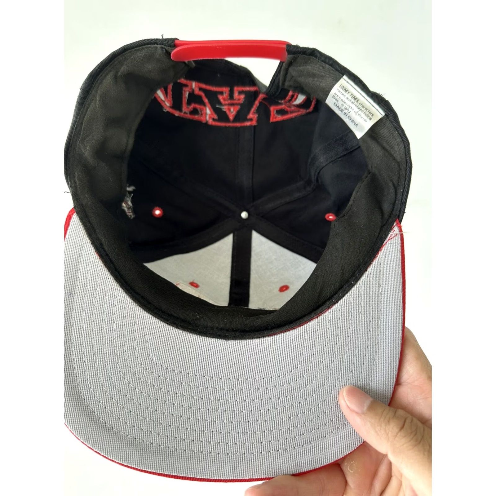 Vintage VINTAGE Looney Tunes Hat 1993 Tazmanian Devil Snap Back Baseball Cap Black One Size Men Mens Boys Girls? Size ONE SIZE - 6 Thumbnail