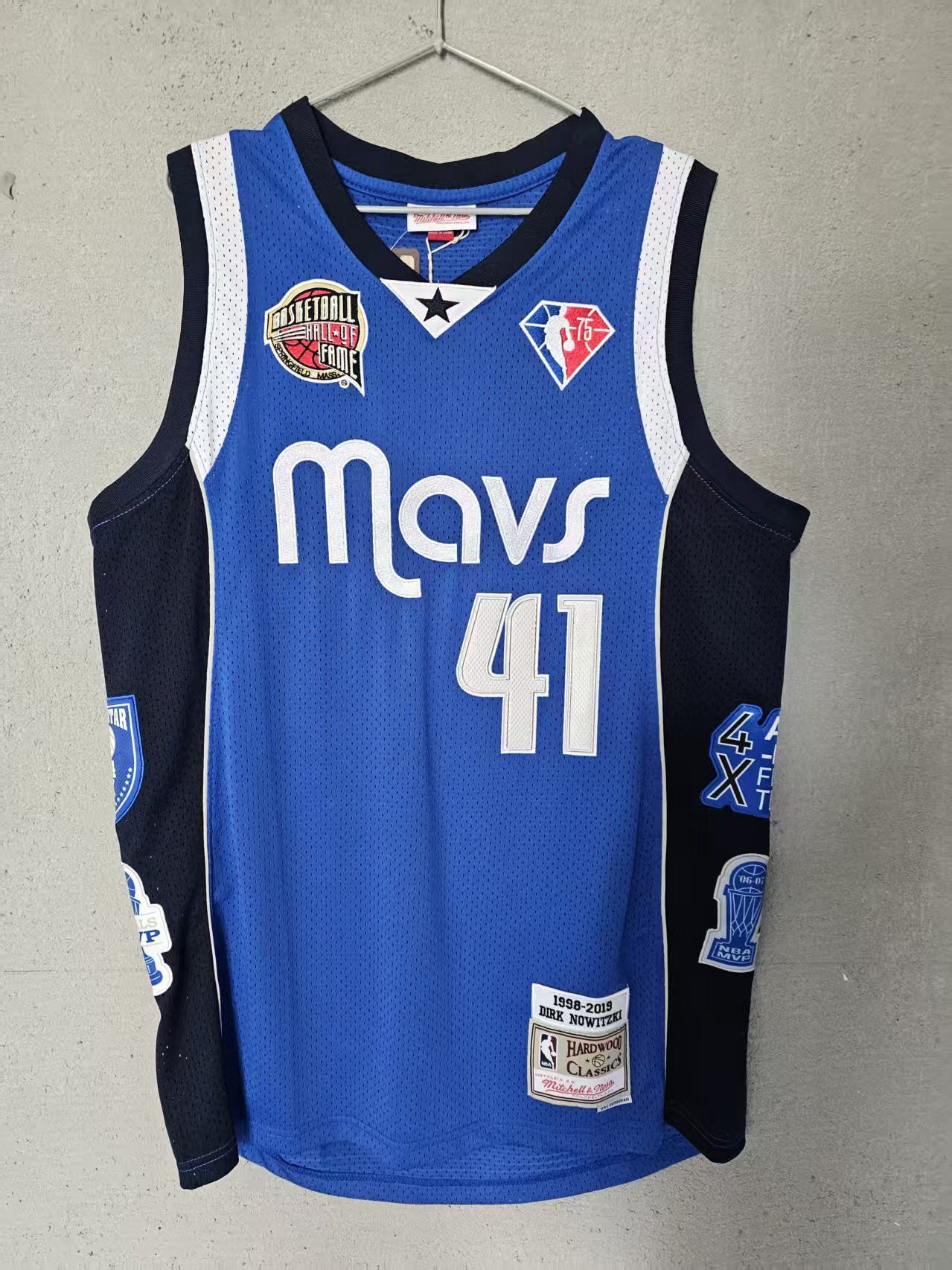 NBA Dirk Nowitzki Jersey Dallas Mavericks 41 Double Stitched Size US XL / EU 56 / 4 - 1 Thumbnail