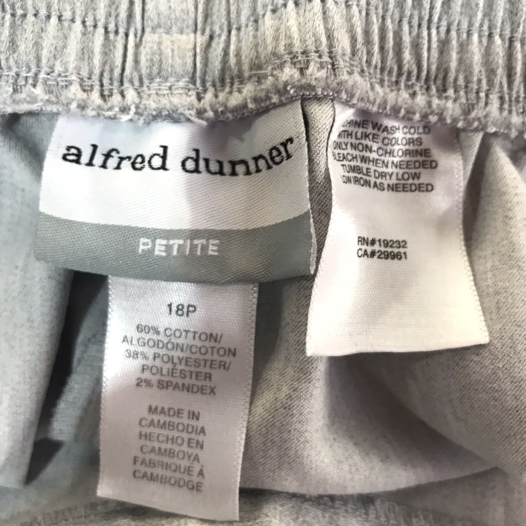 Vintage Alfred Dunner Gray Wide Leg Dress Pants Womens Size 18P Classic Pull On Comfort Size 40" / US 18 - 3 Thumbnail