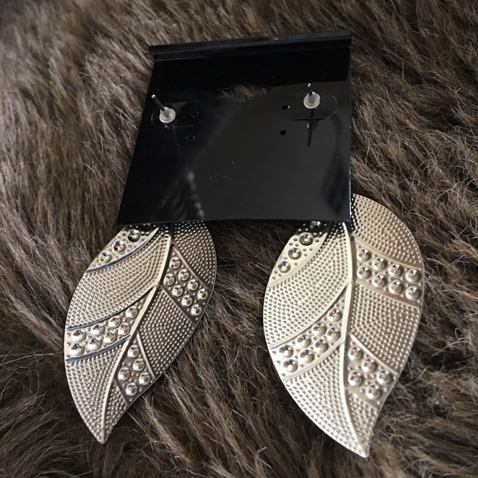 Jewelry Silver tone lightweight textured tin earrings Size ONE SIZE - 3 Thumbnail