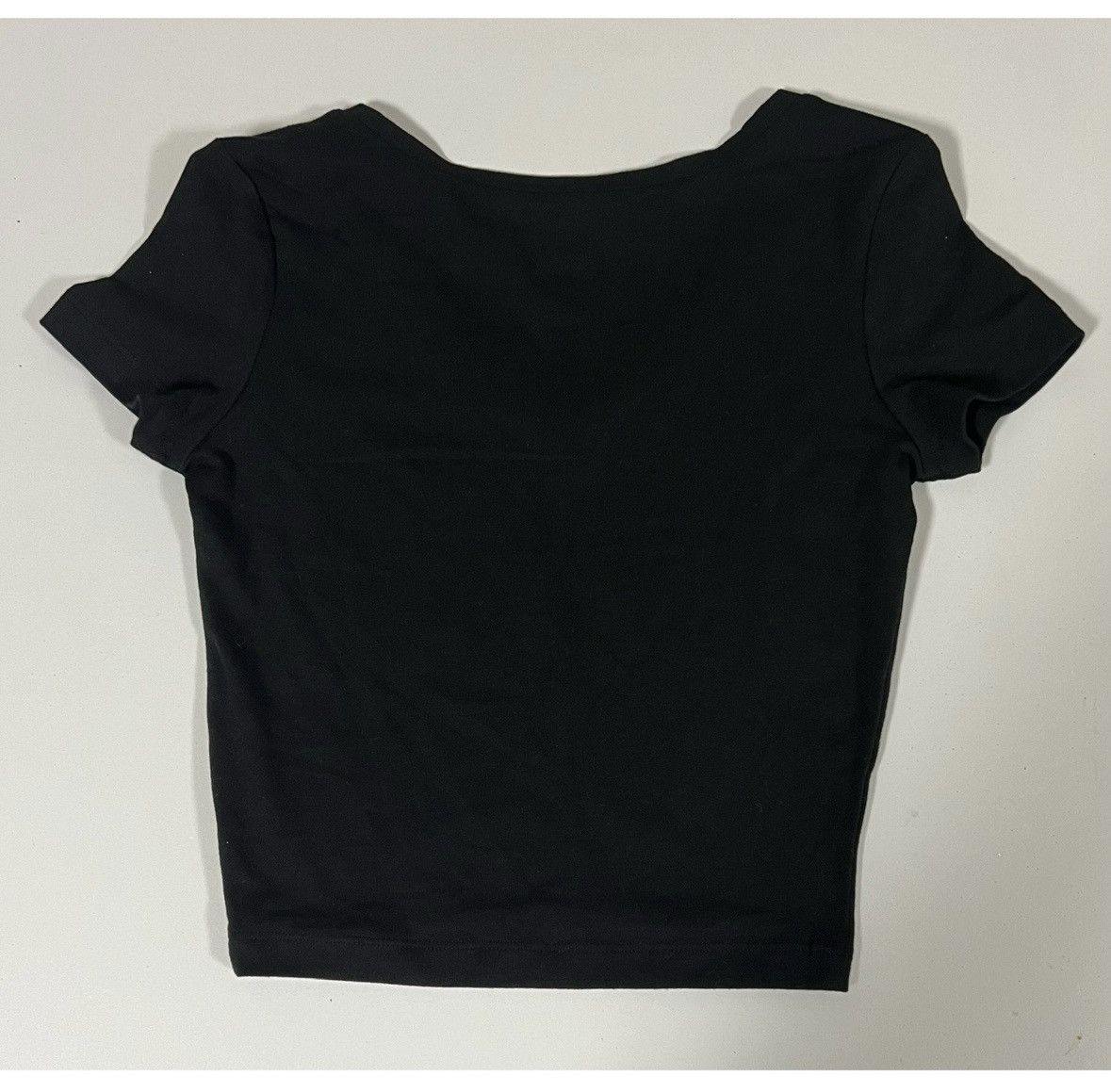 Wild Things Black Solid Short Sleeve V-Neck Shirt Top Blouse Tee XS 🖤 Size XS / US 0-2 / IT 36-38 - 4 Thumbnail