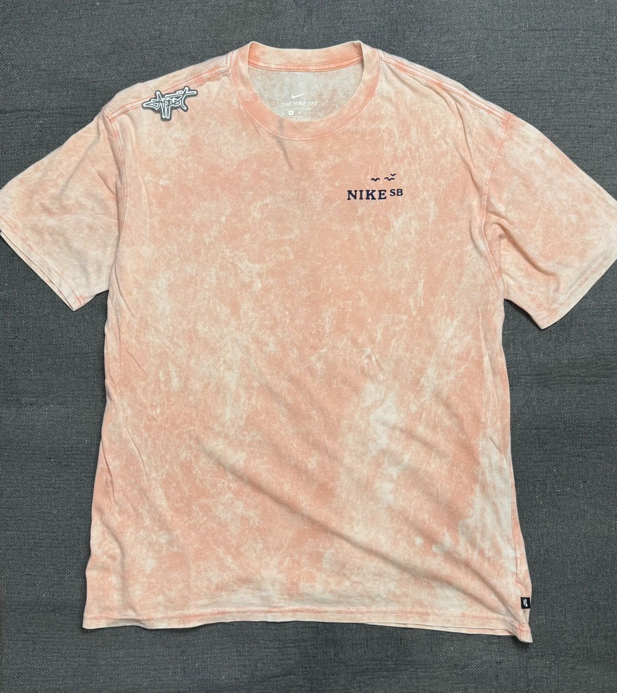Nike × Nike SB Nike SB skateboarding tie die back art Size US XL / EU 56 / 4 - 4 Thumbnail