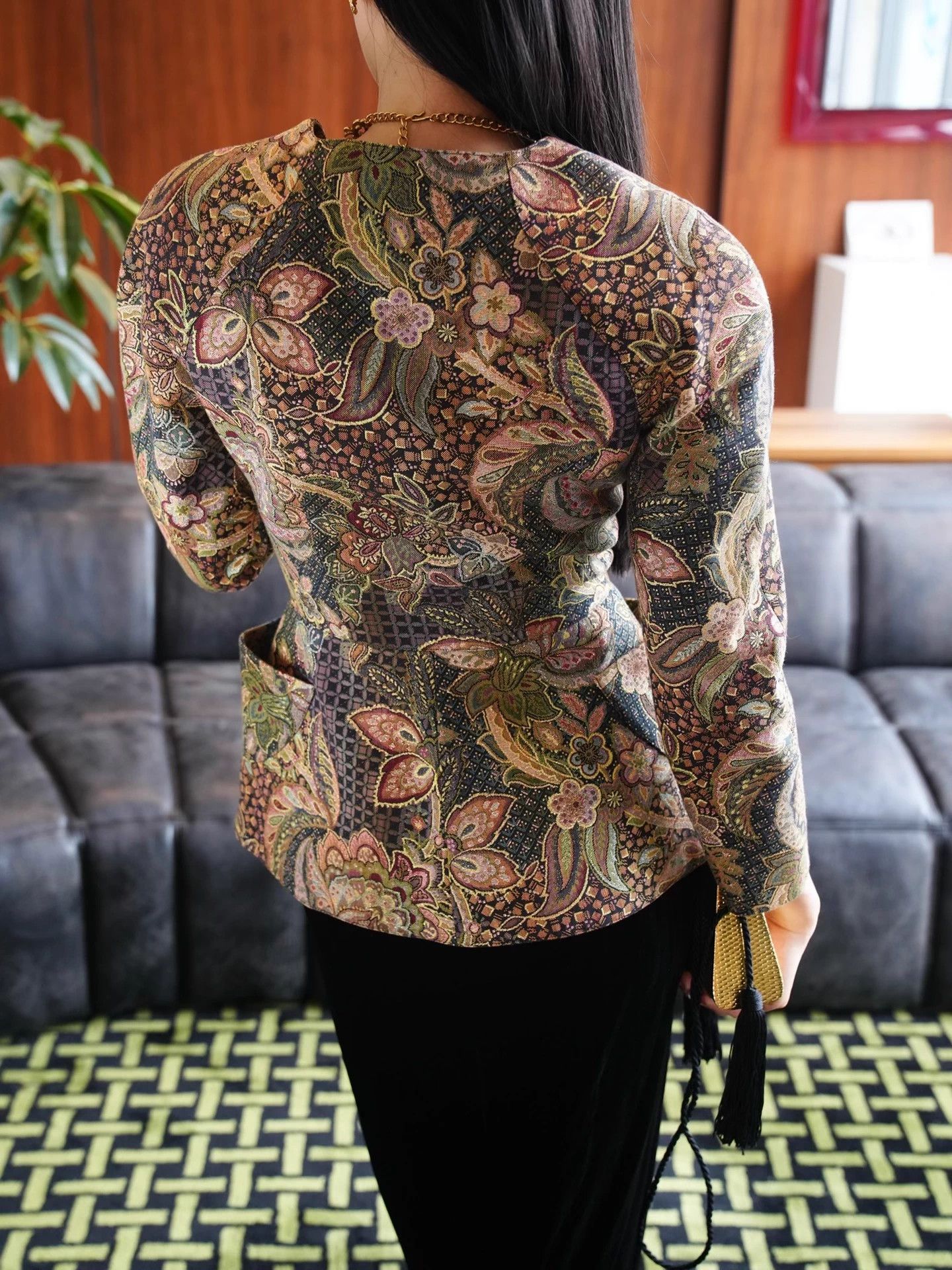 Christian Lacroix Christian Lacroix Vintage Baroque Gold-Embroidered Blazer Size S / US 4 / IT 40 - 9 Thumbnail