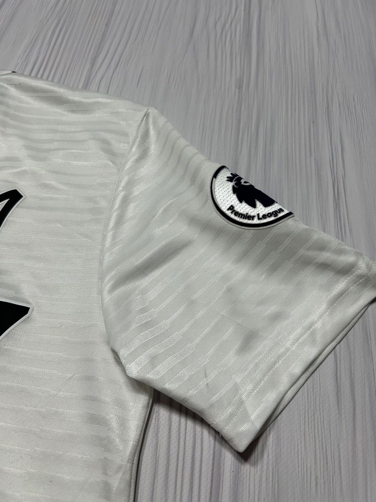 Adidas ADAMA 37 Wolverhampton Adidas Soccer Jersey Size S Size US S / EU 44-46 / 1 - 22 Thumbnail