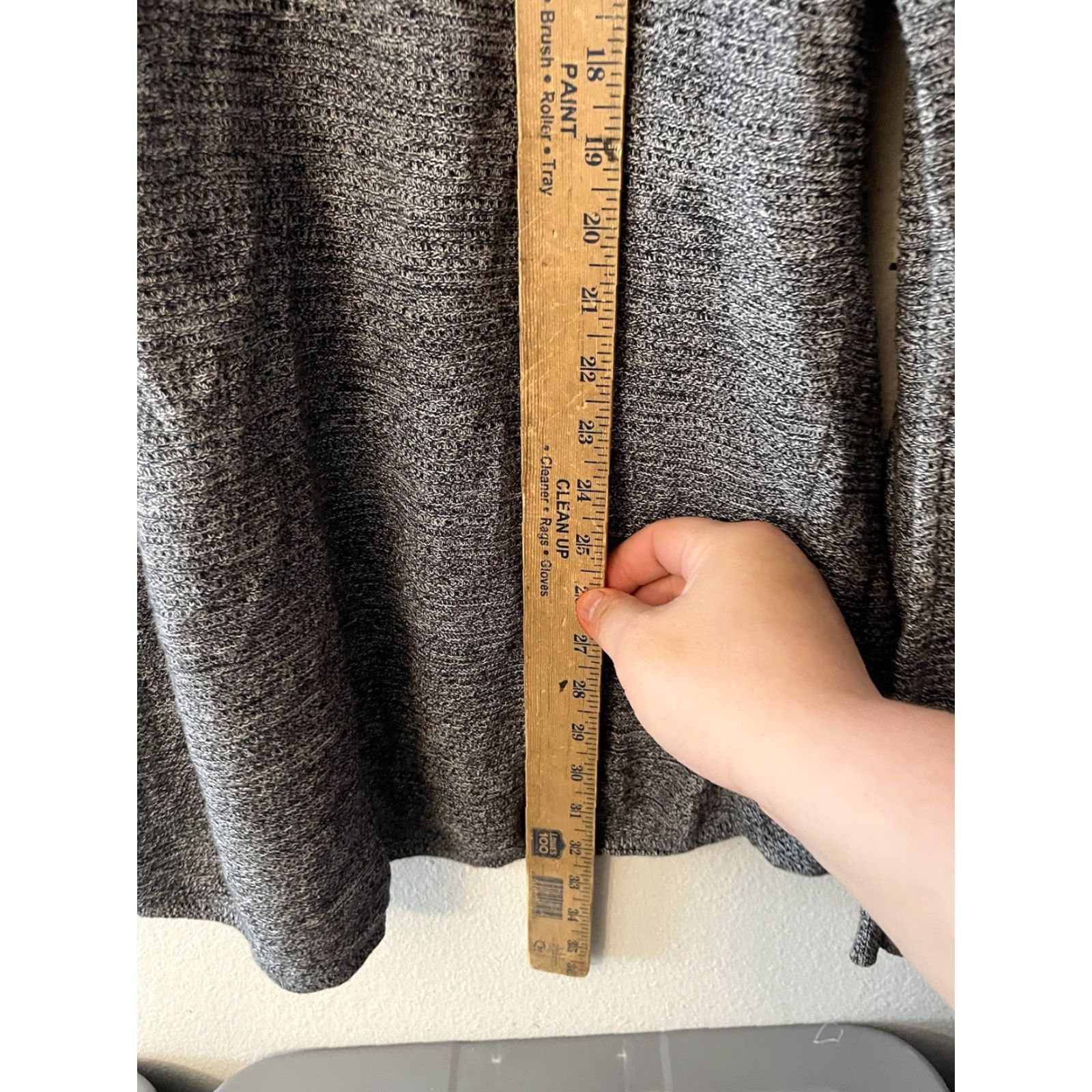 Express Express Women's Gray Long Sleeve Cardigan Sweater Medium Open Lightweight Knit Casual Business Cardigan Size M / US 6-8 / IT 42-44 - 4 Thumbnail