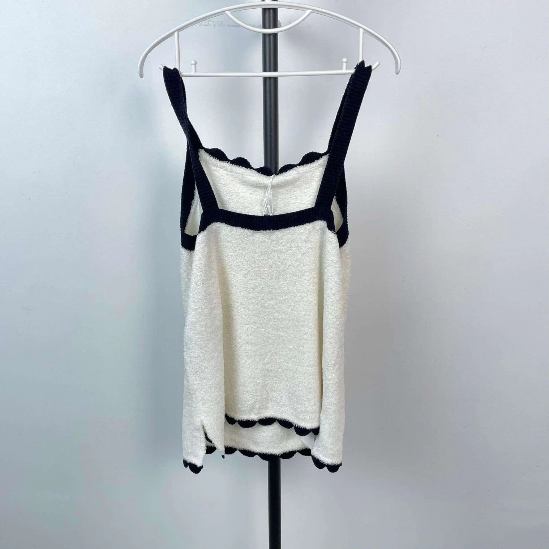 Chanel Chanel black blue terry cami 38/26C Size S / US 4 / IT 40 - 2 Thumbnail