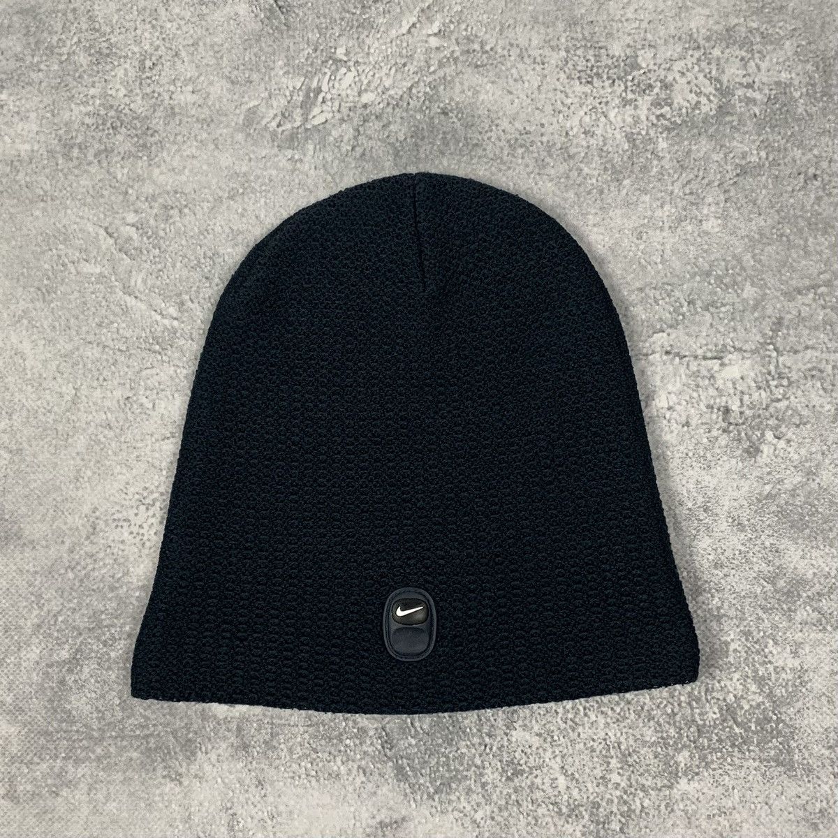 Nike Vintage Nike Swoosh Men’s Knit Hat One Size Acrylic Size ONE SIZE - 1 Thumbnail