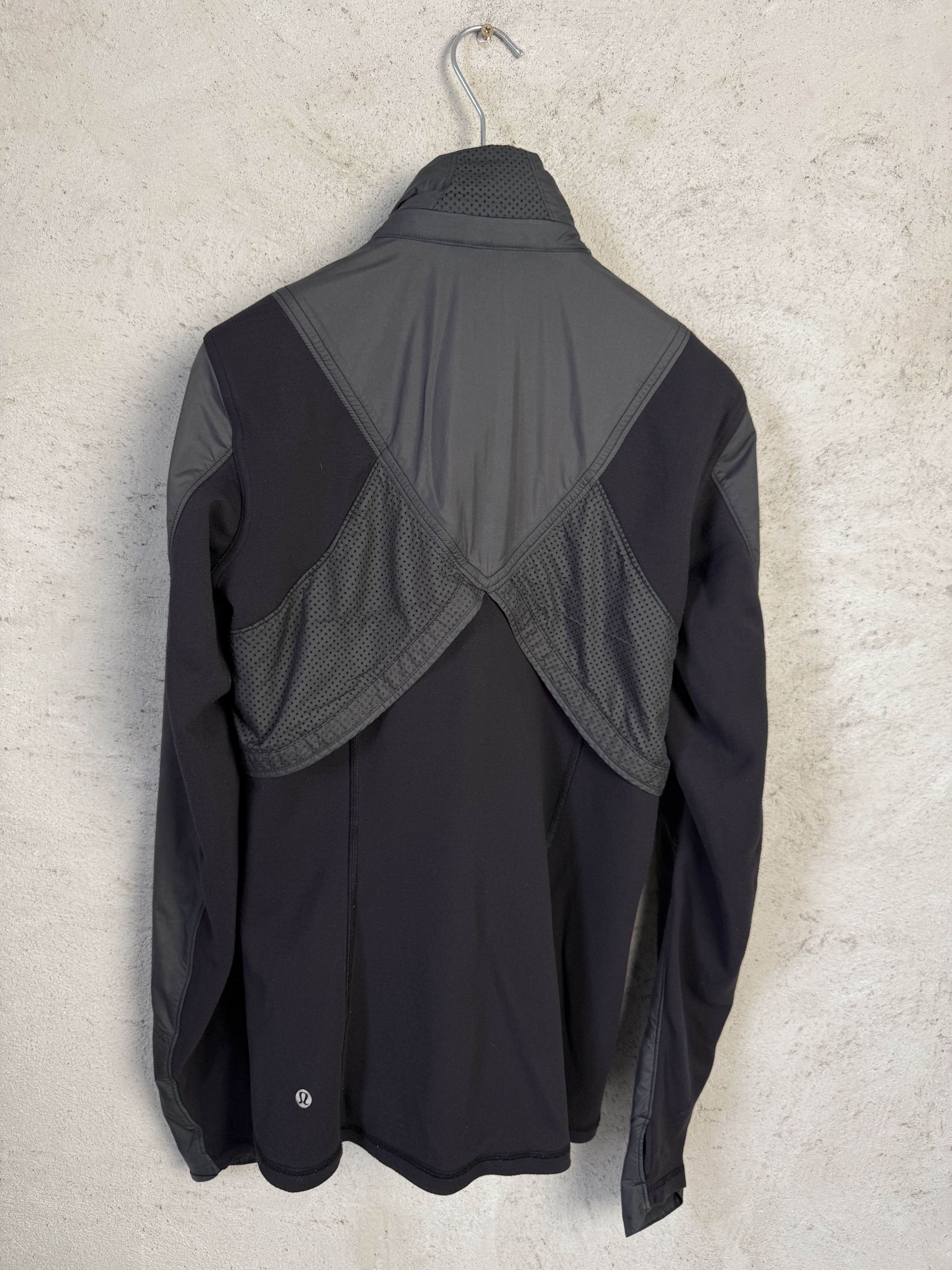Lululemon Lululemon Kanto Catch me running jacket sport gym pilates Size M / US 6-8 / IT 42-44 - 1 Thumbnail